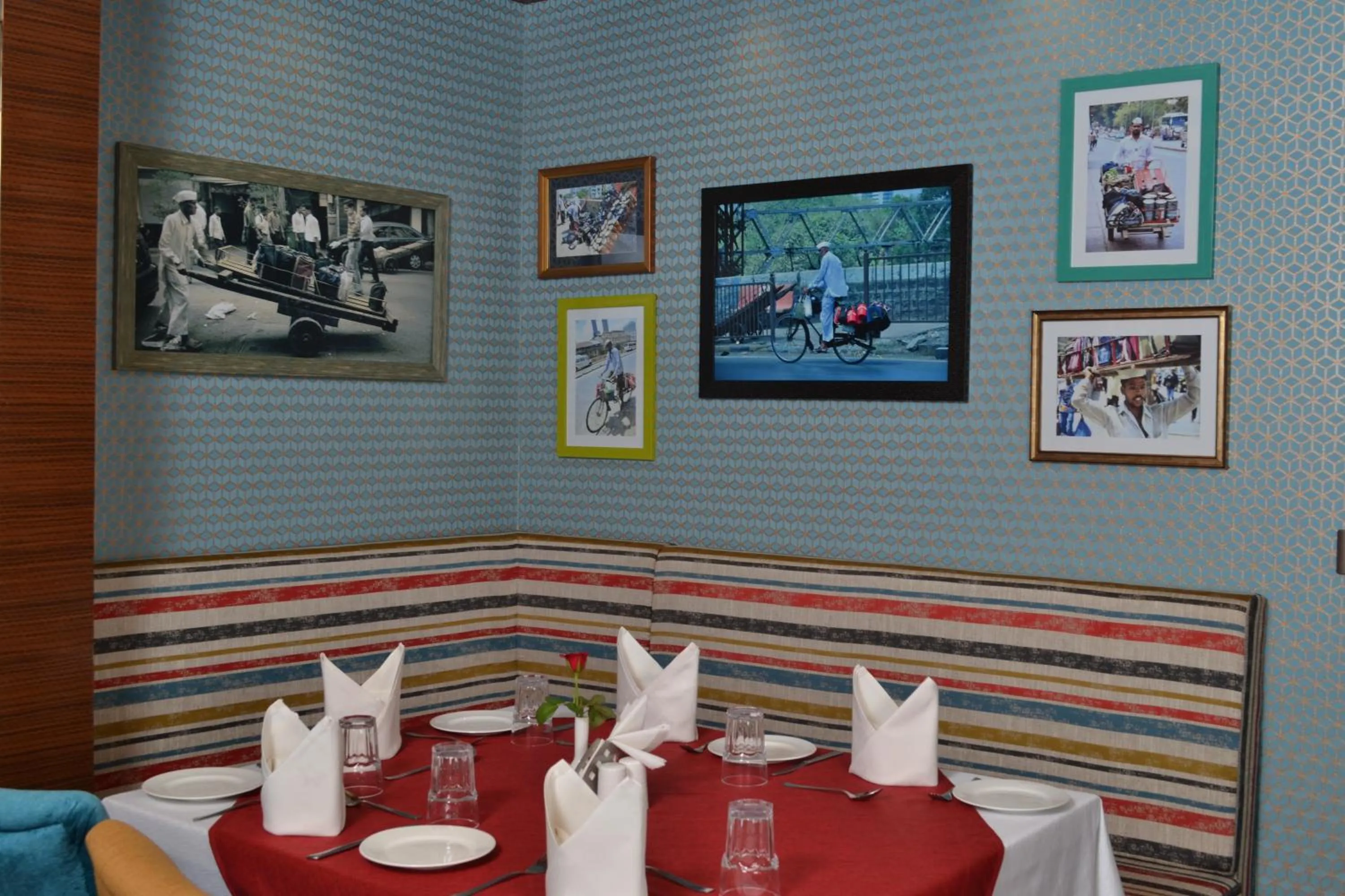 Restaurant/places to eat in Hotel Winway