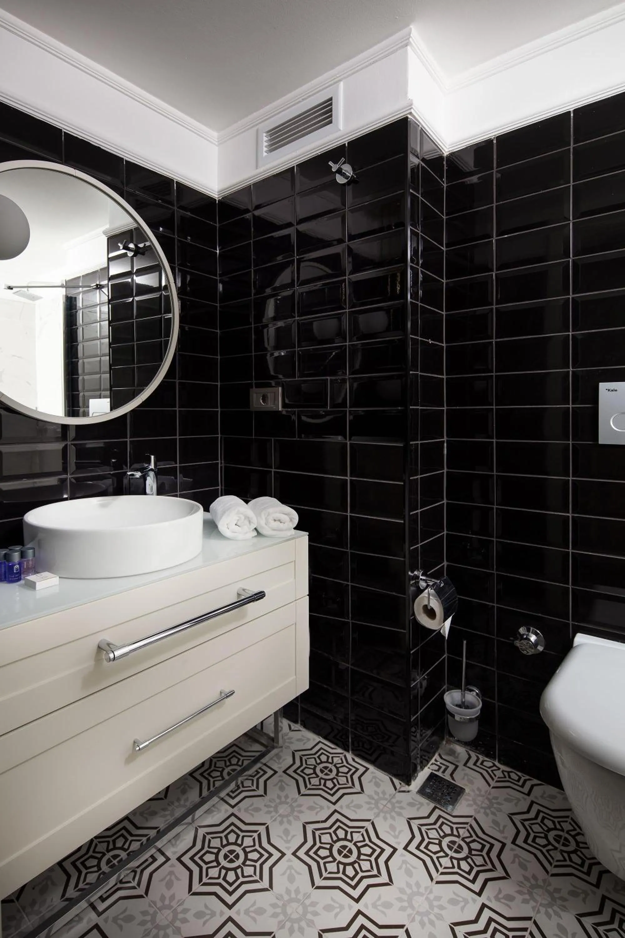 Bathroom in B LOFT HOTEL