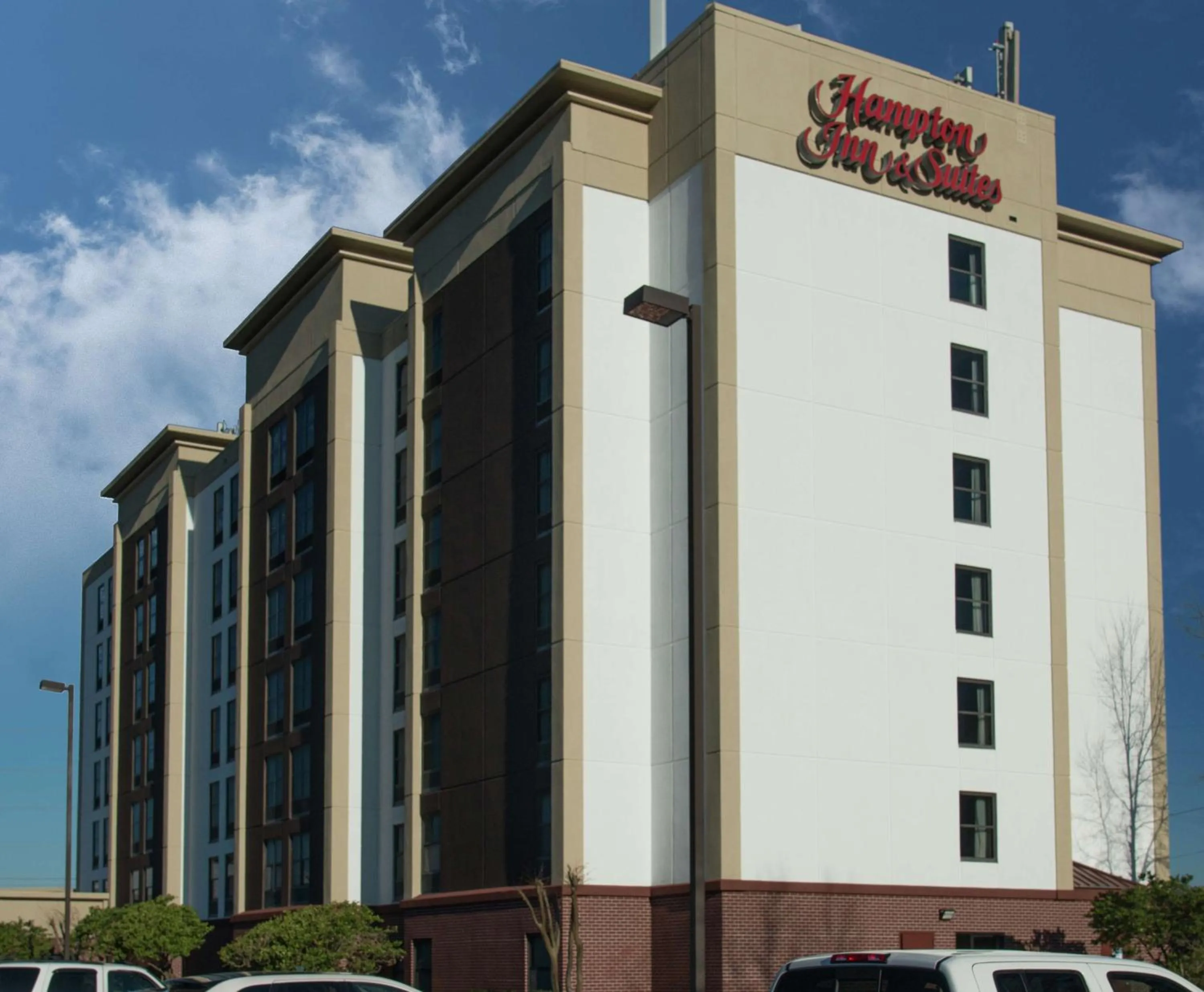 Property building in Hampton Inn & Suites Jackson Coliseum