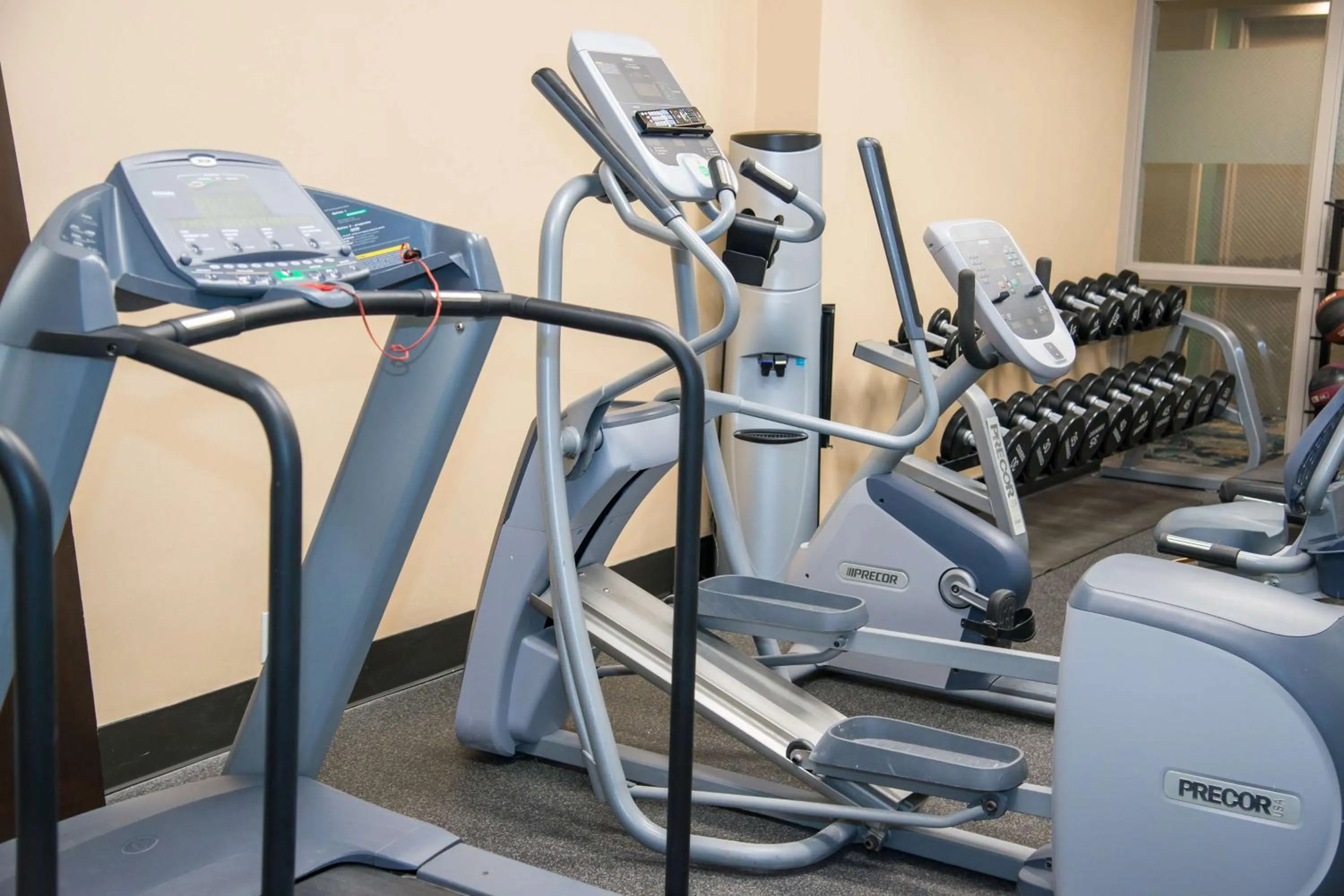 Fitness centre/facilities in Hampton Inn & Suites Jackson Coliseum