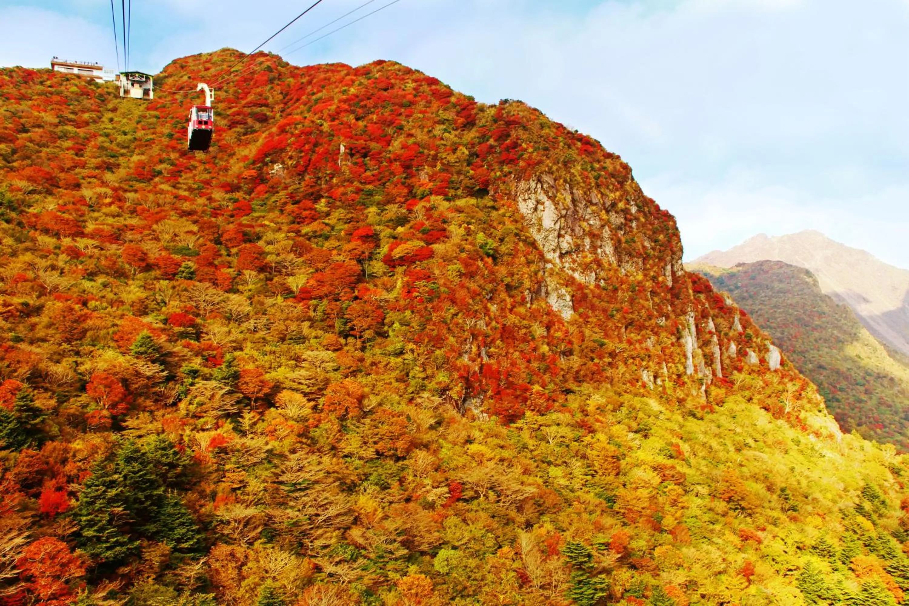 Autumn in Unzen Sky Hotel