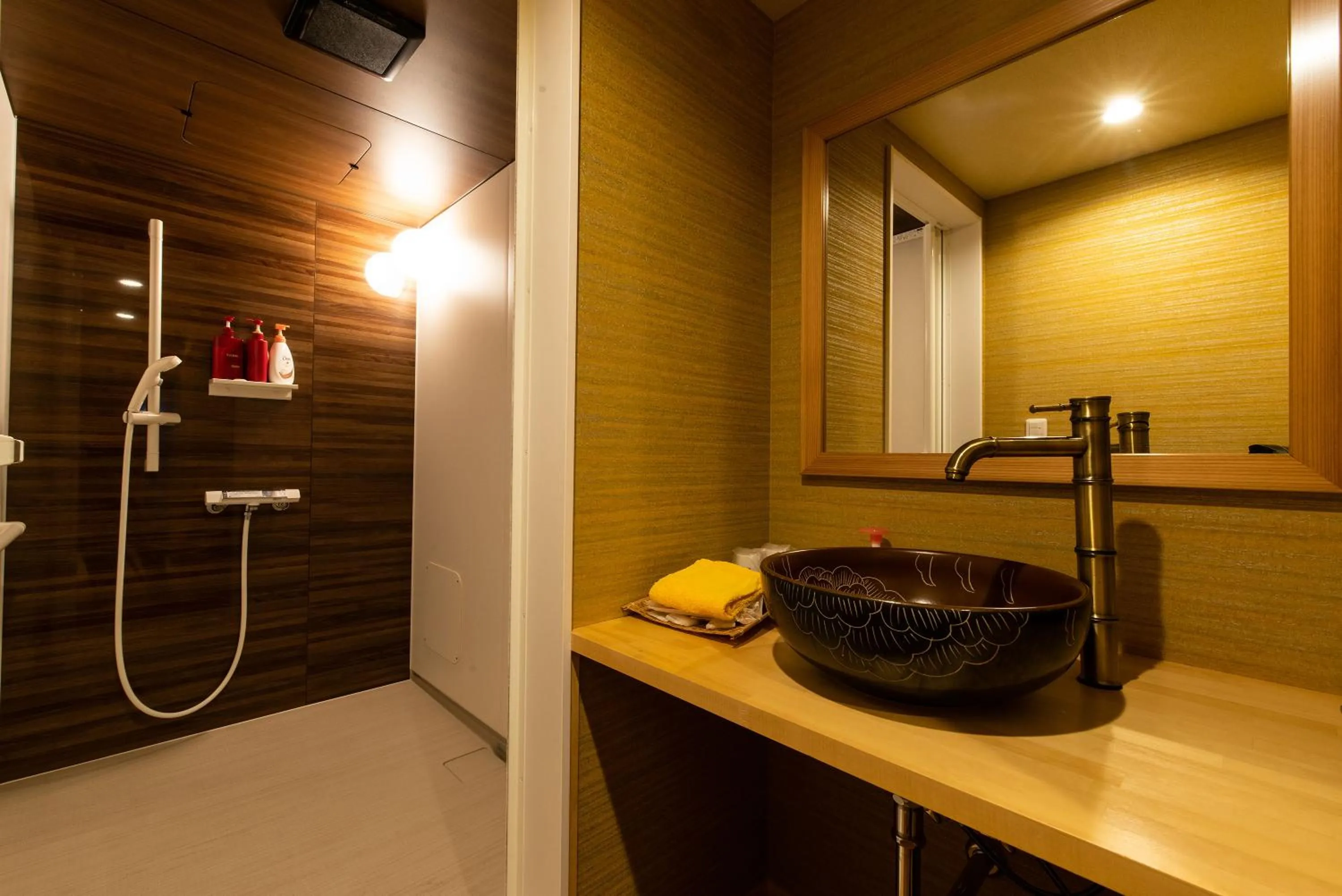 Shower in Unzen Sky Hotel