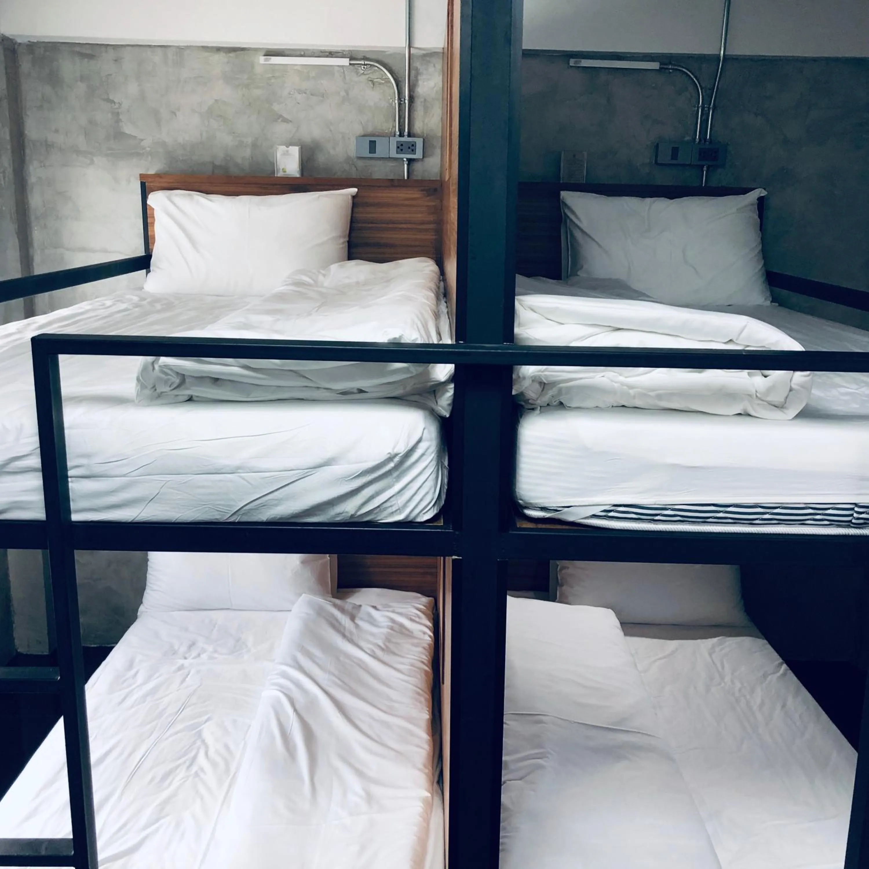 Bed in Baan Lung Poshtel