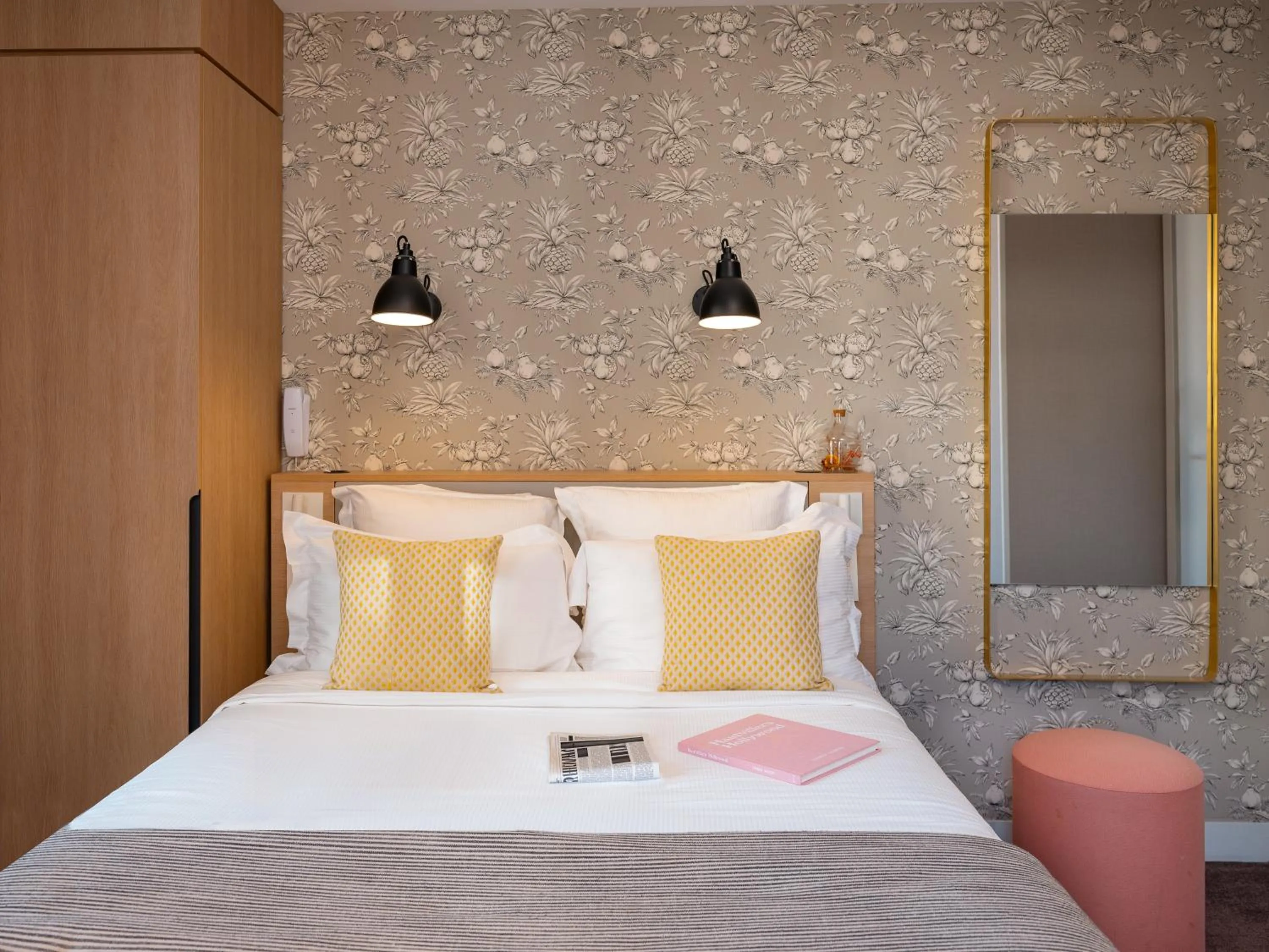 Bedroom, Bed in Hotel Le Mareuil