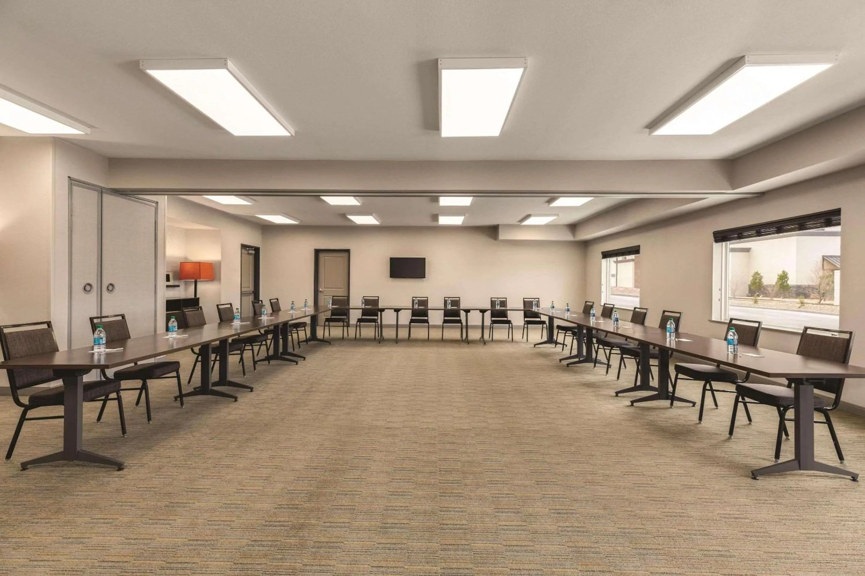 Meeting/conference room in Country Inn & Suites by Radisson, Lubbock Southwest, TX