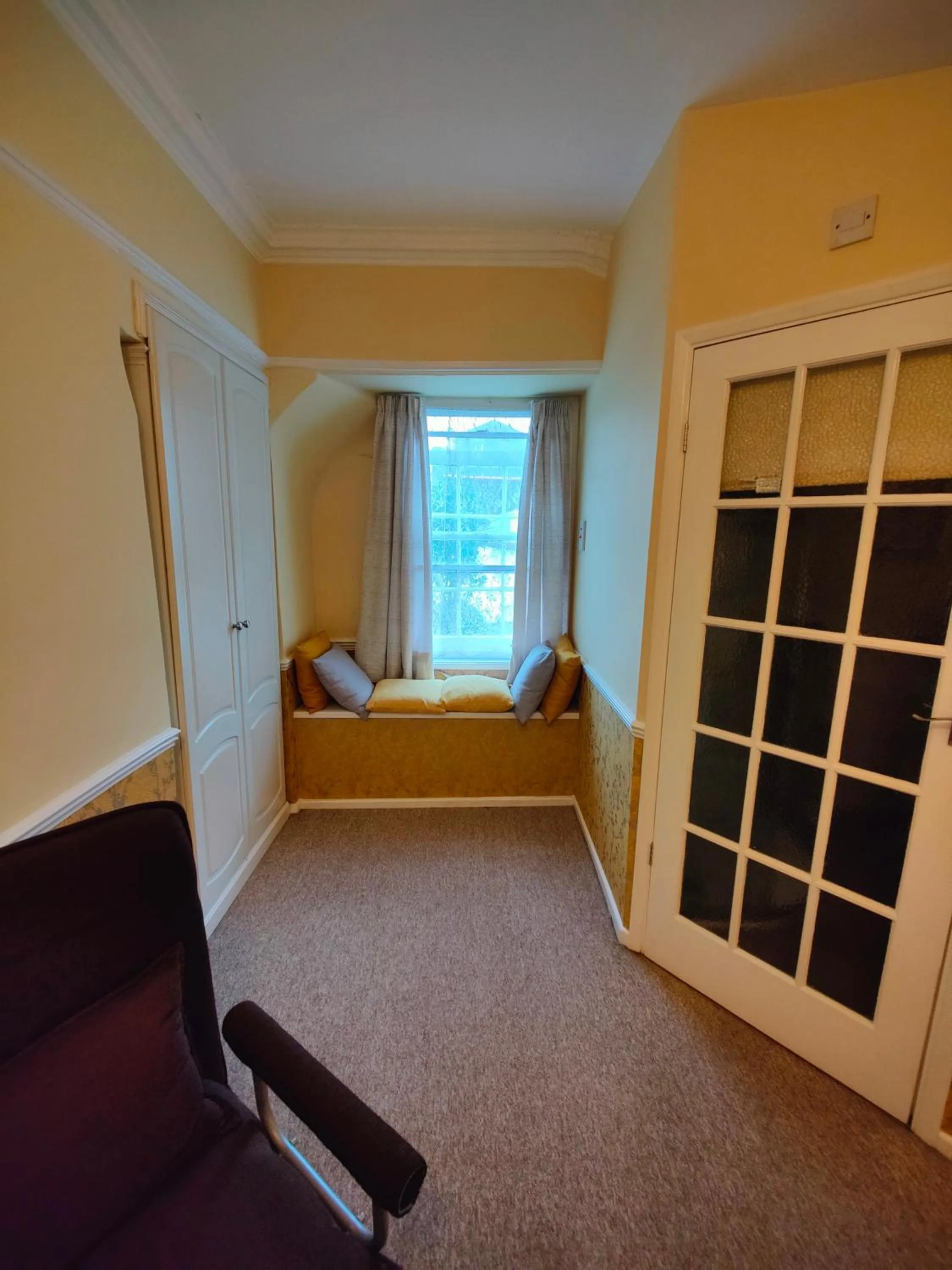 Bed in The Pack o' Cards