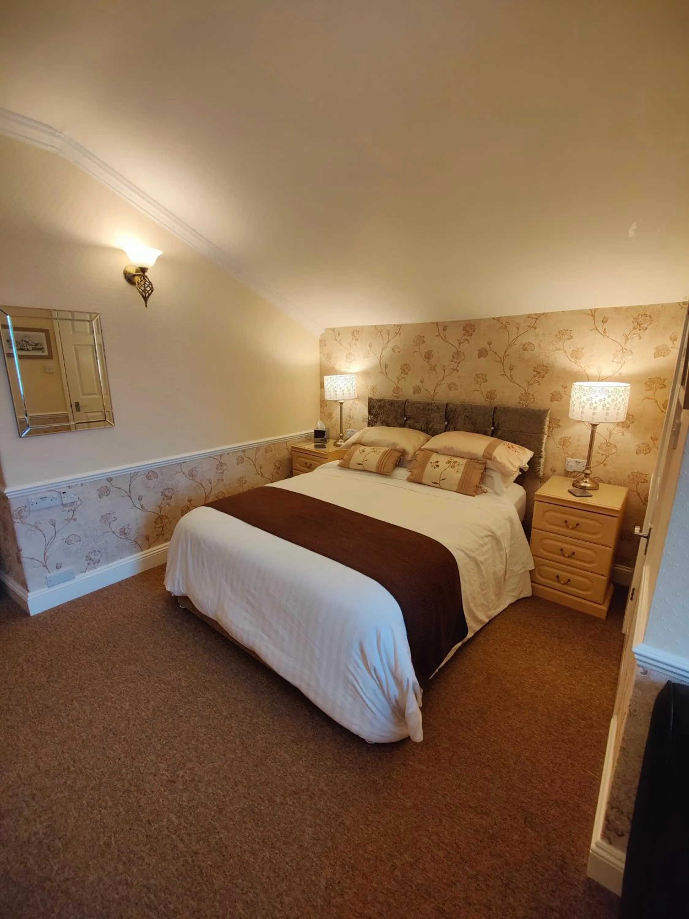 Bed in The Pack o' Cards