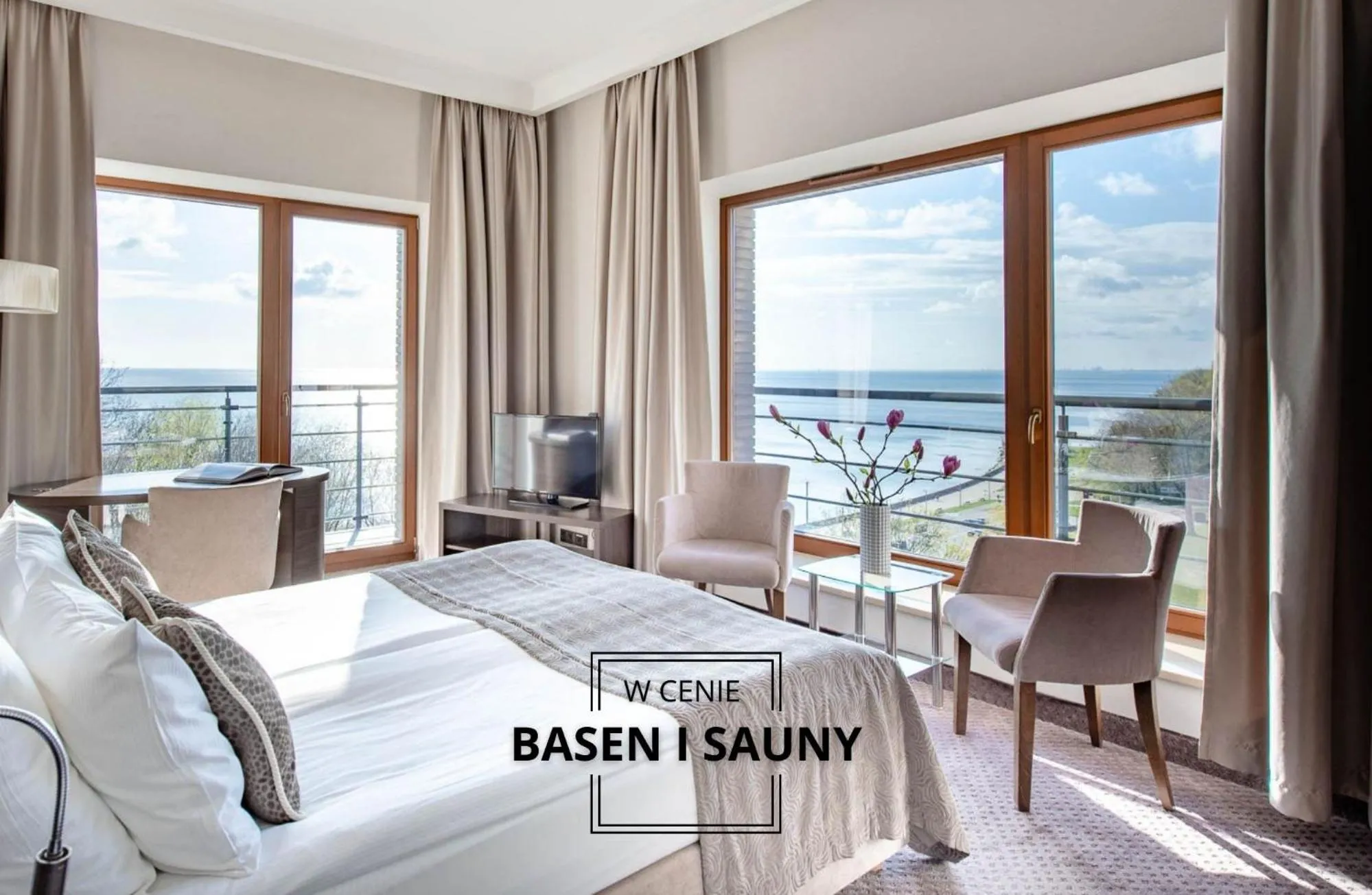 Bed in Hotel Różany Gaj - Destigo Hotels