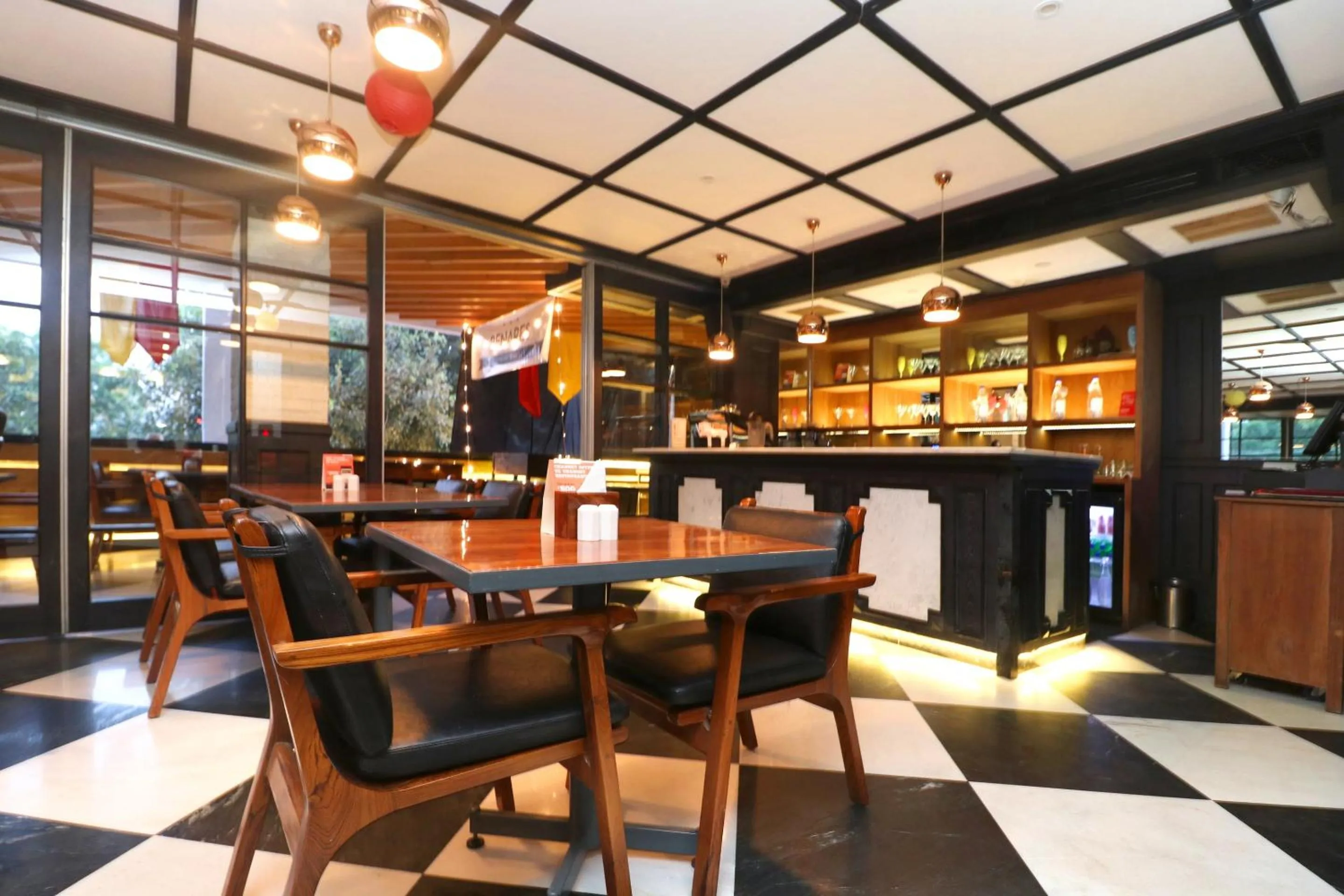 Restaurant/places to eat in The Toy Hotel