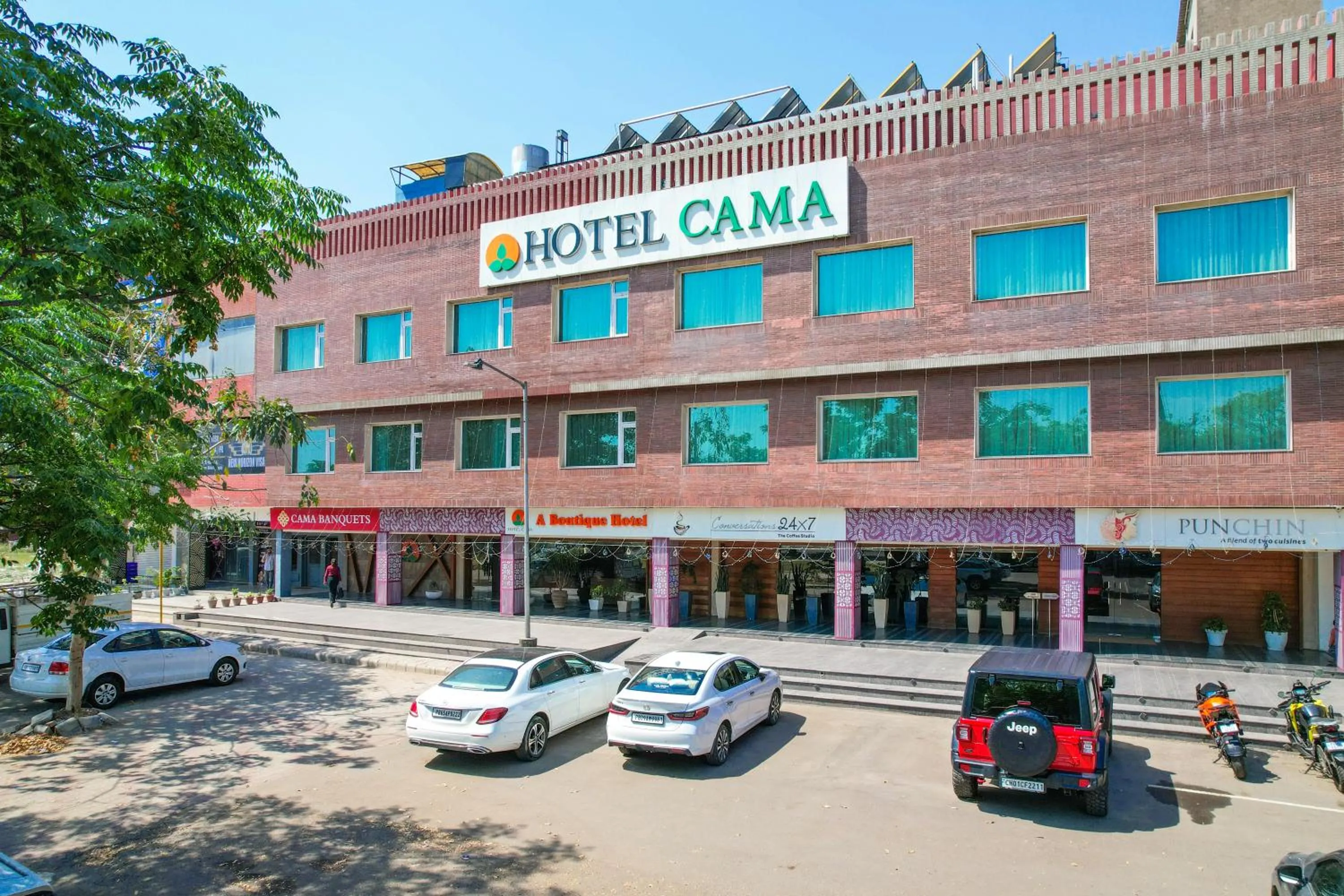 Property building in Hotel Cama