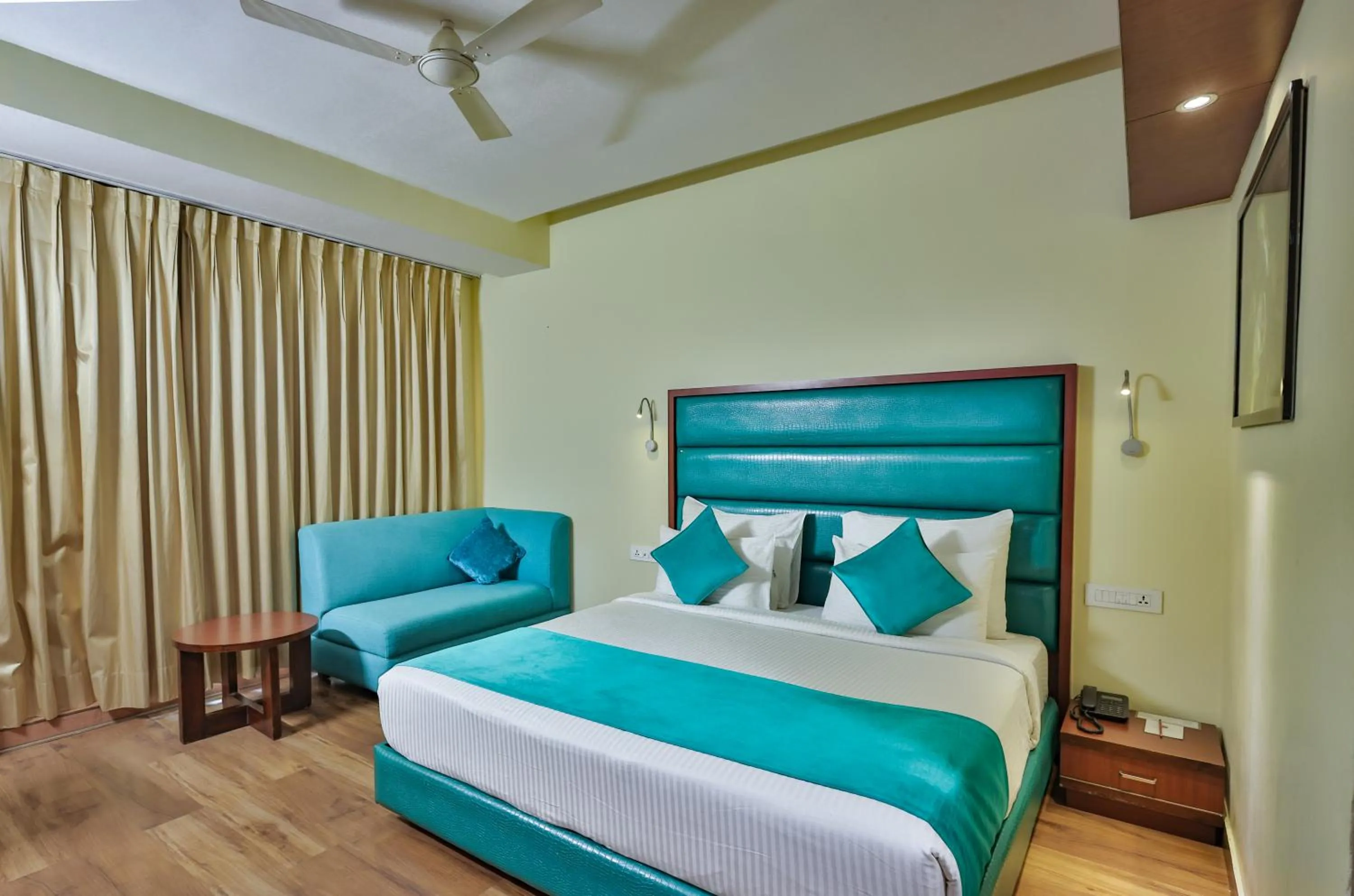 Bedroom, Bed in Hotel Cama