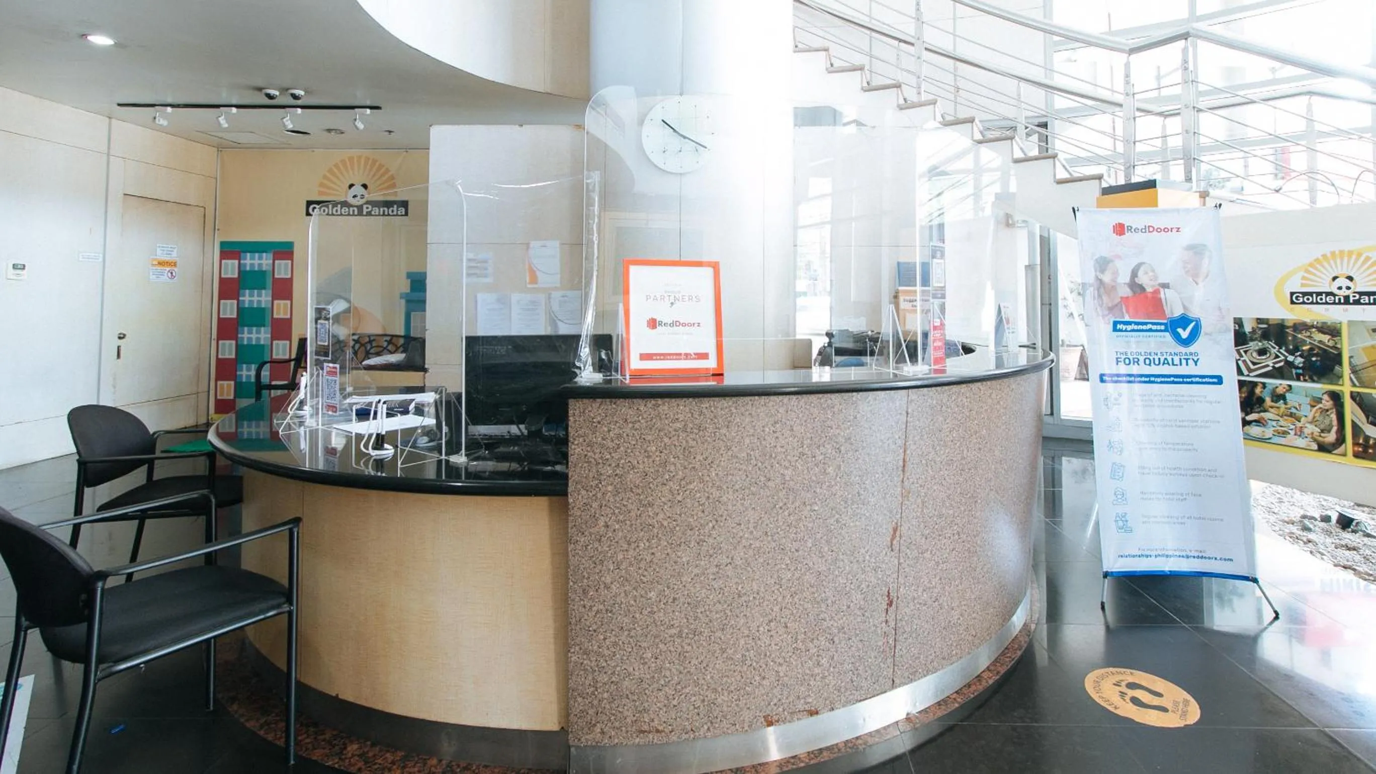 Lobby or reception in RedDoorz Plus @ E Rodriguez Corner Banawe