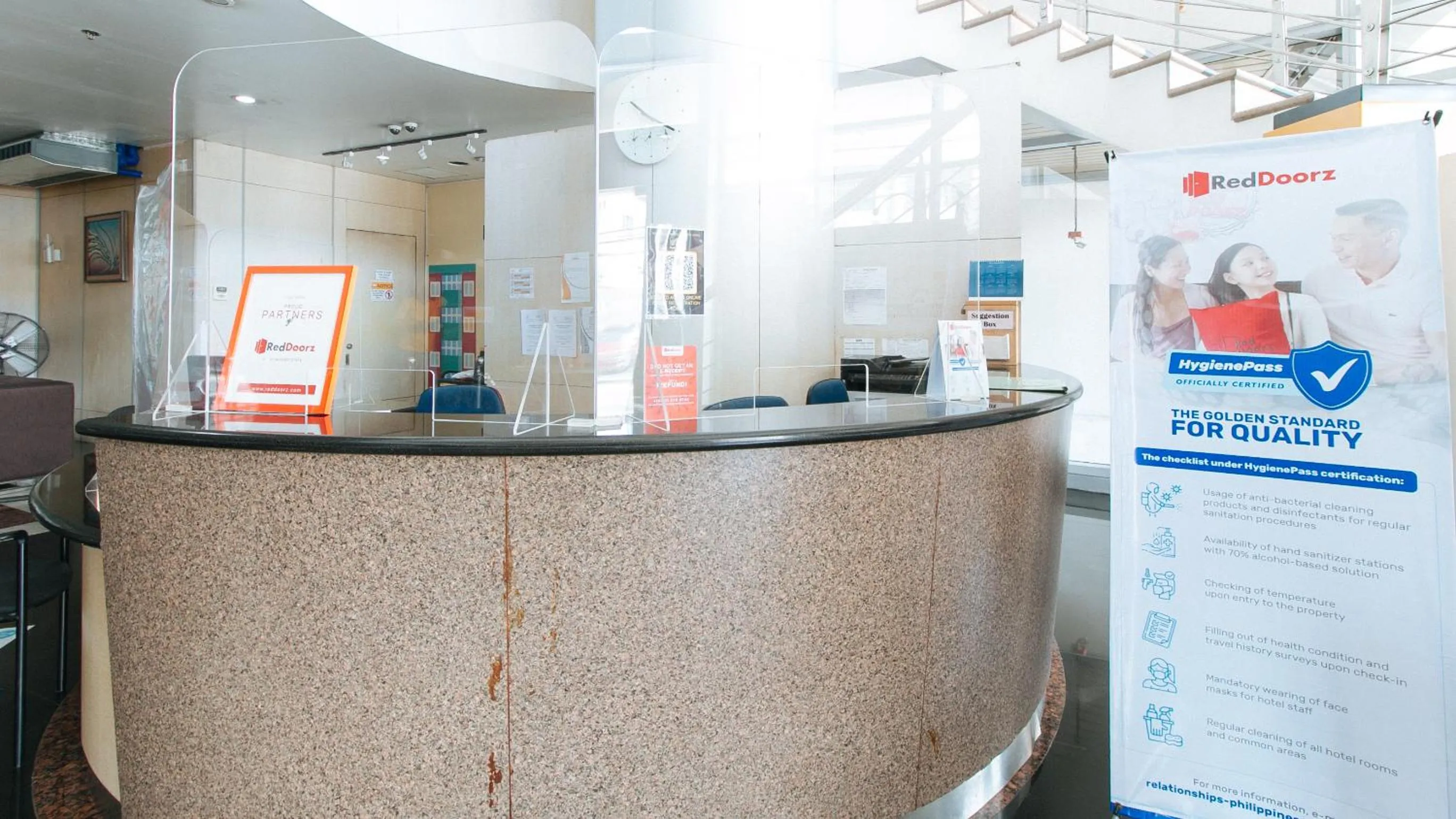 Lobby or reception in RedDoorz Plus @ E Rodriguez Corner Banawe