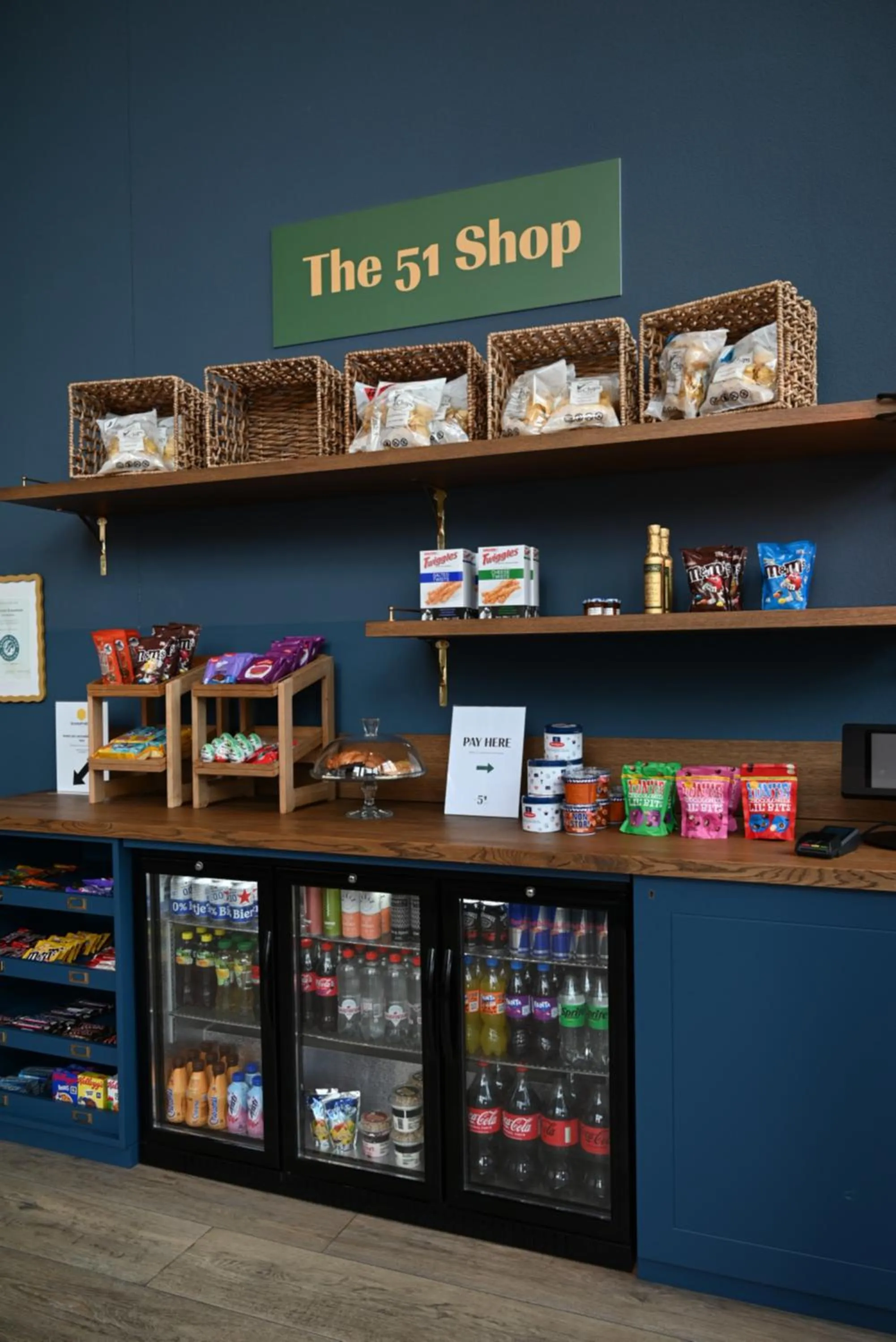 On-site shops in Amsterdam ID Aparthotel