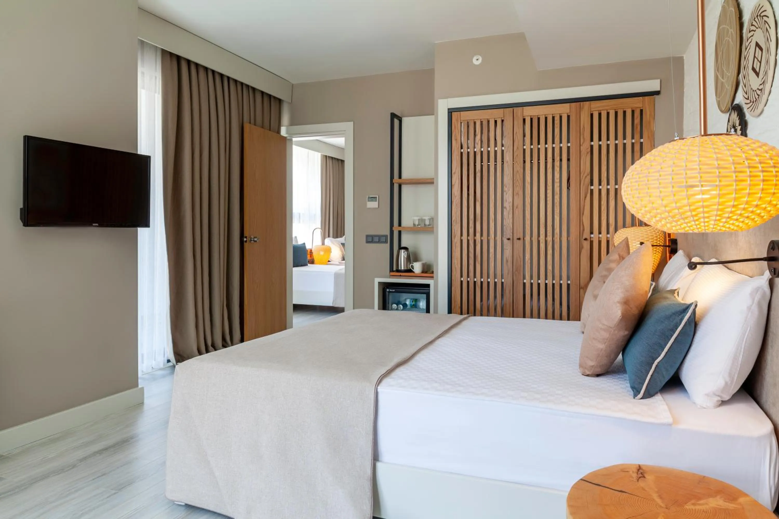 Bedroom, Bed in Side Royal Style Hotel