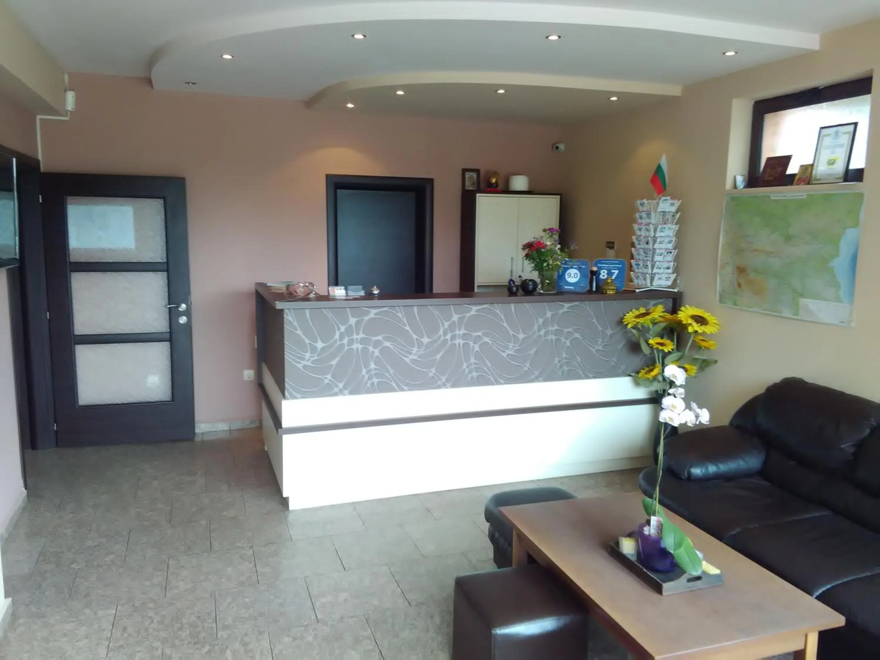 Lobby or reception in City Blagoevgrad Family Hotel