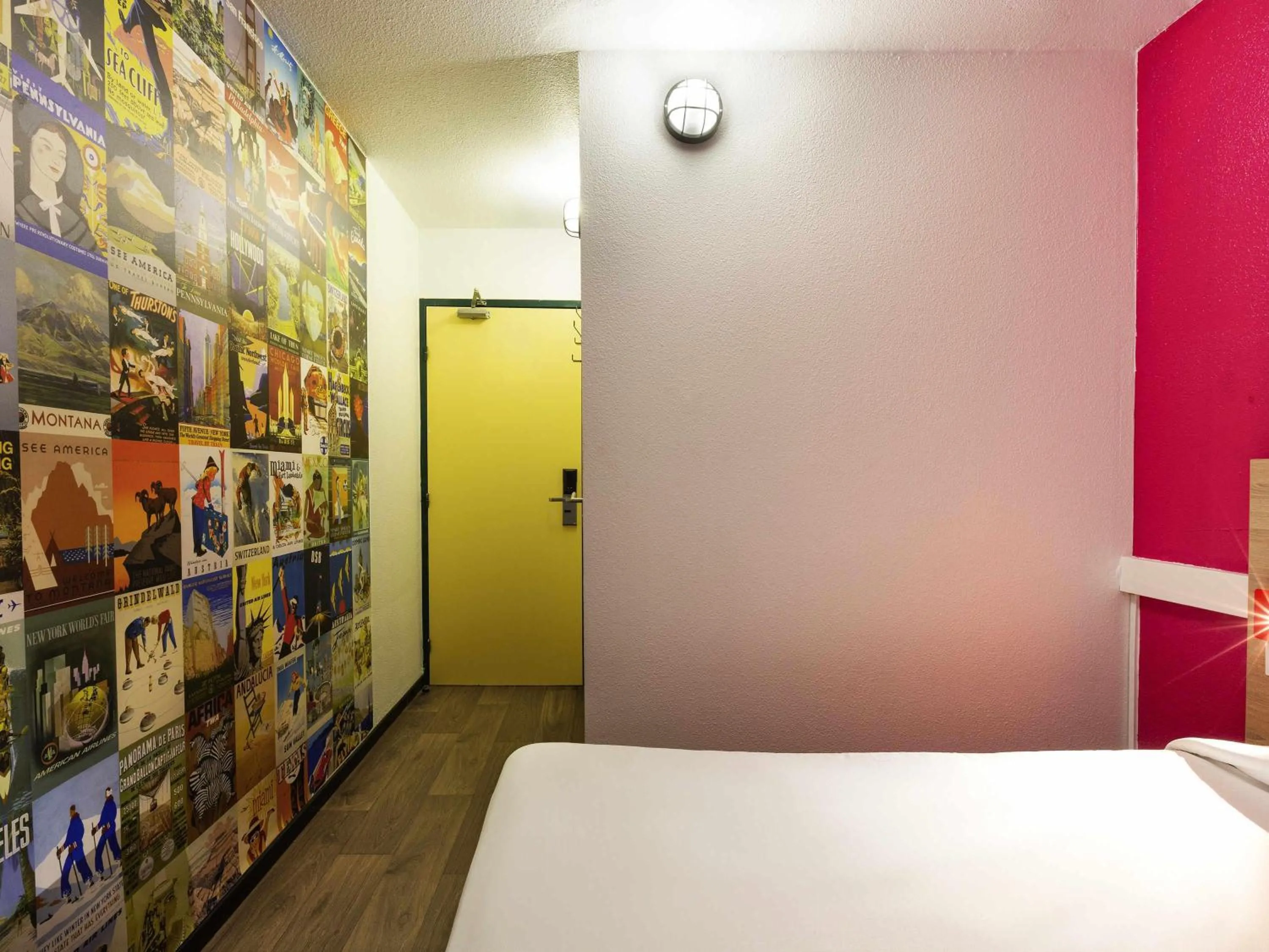 Bedroom, Bed in Hôtel F1 Reims Tinqueux