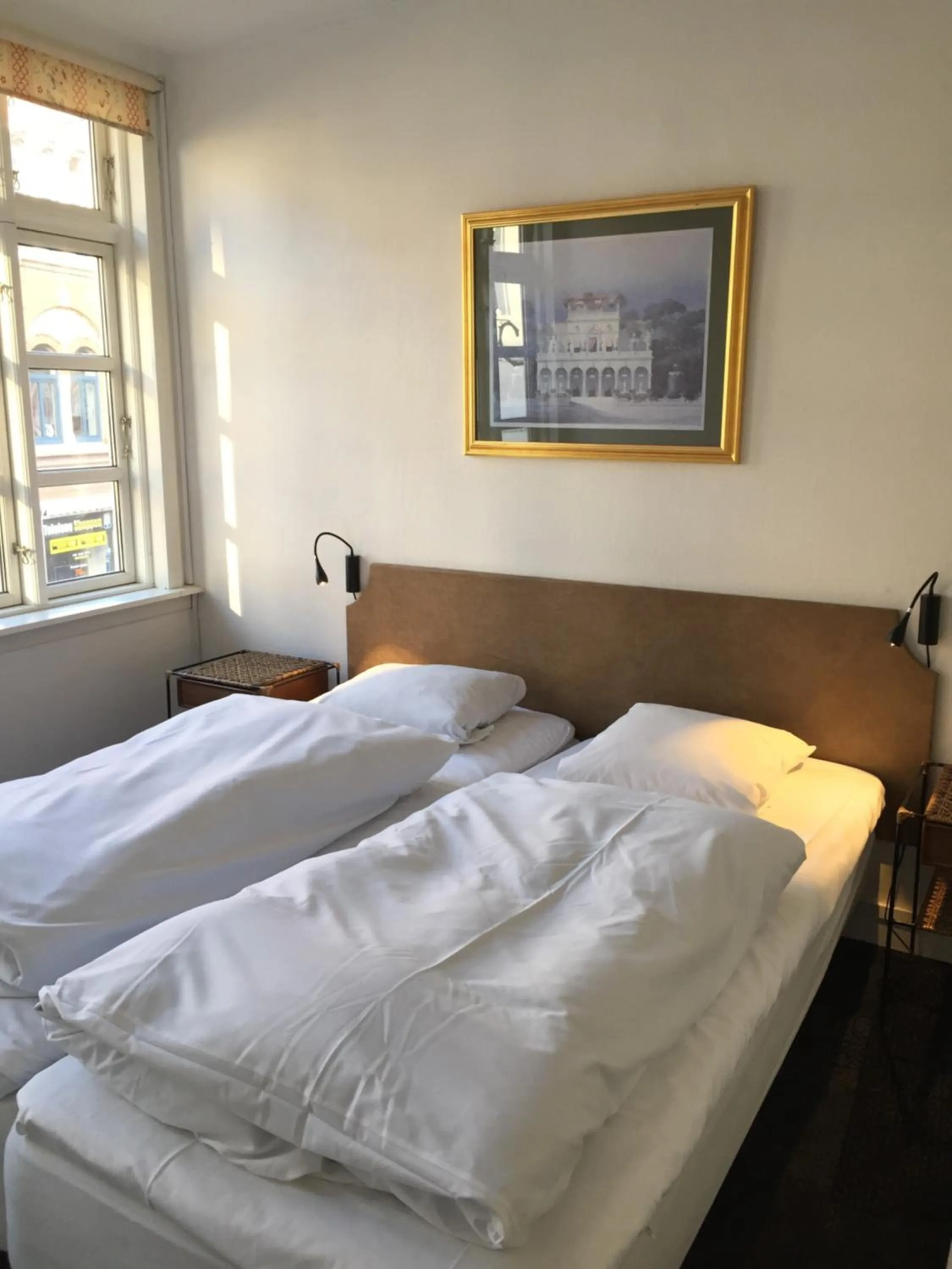 Bed in City Hotel Apartments