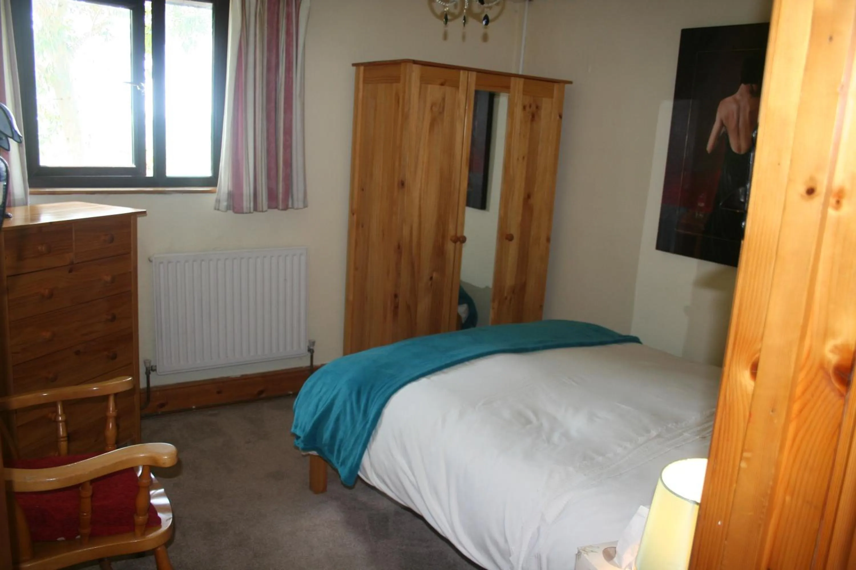 Bed in Barn Cottage - Farm Park Stay with Hot Tub