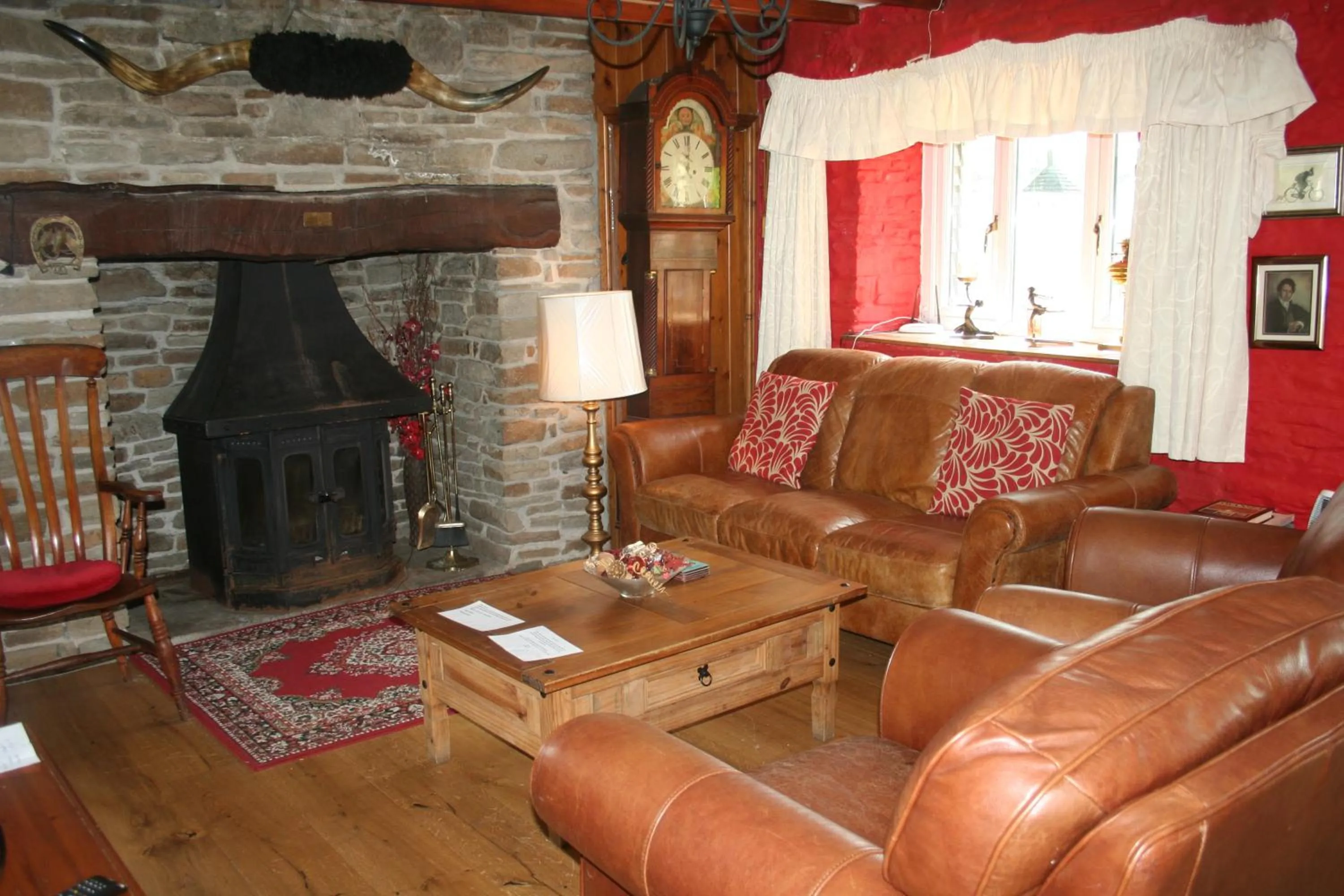 Living room in Barn Cottage - Farm Park Stay with Hot Tub