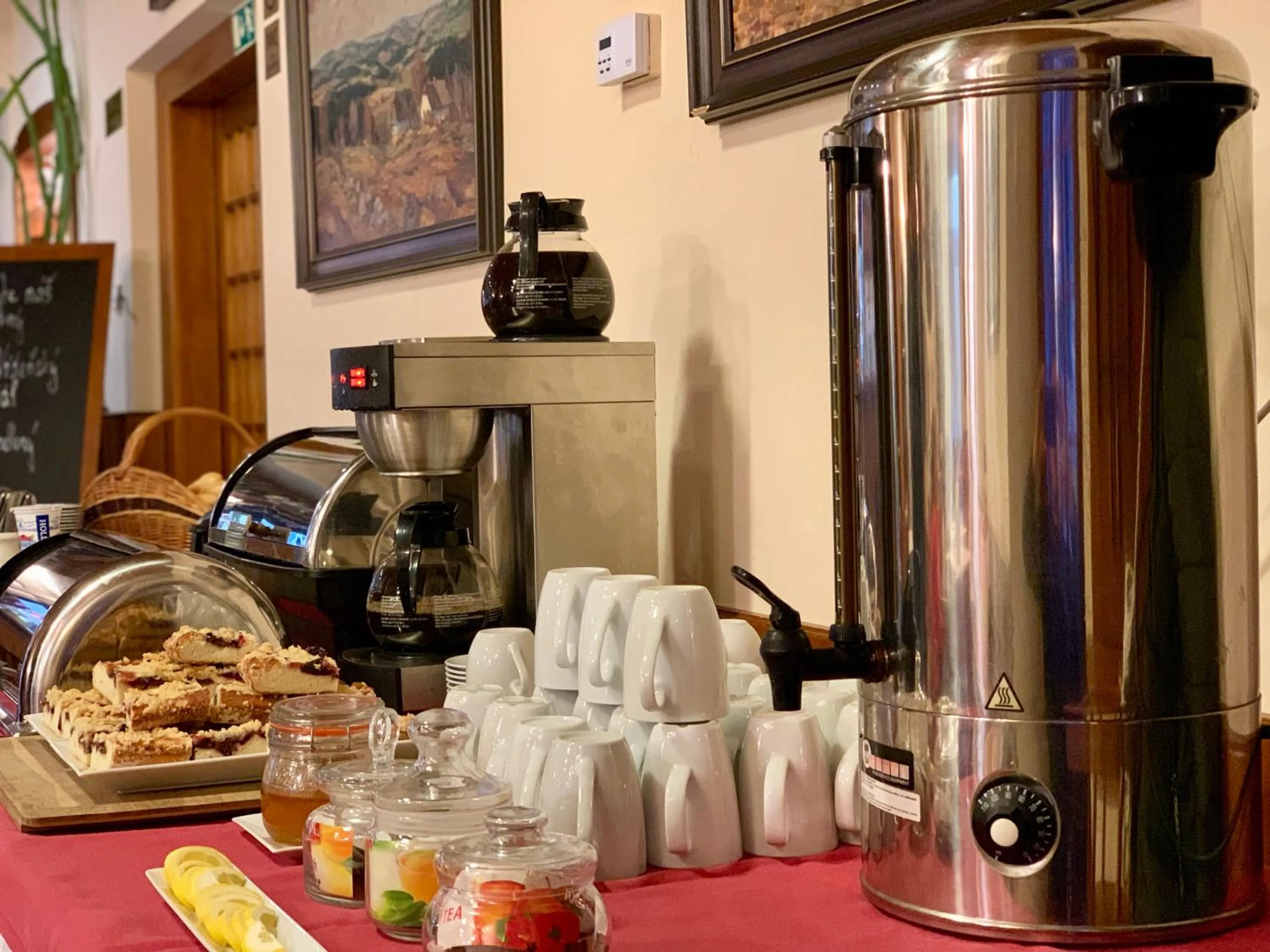 Breakfast in Hotel Leopold Račín