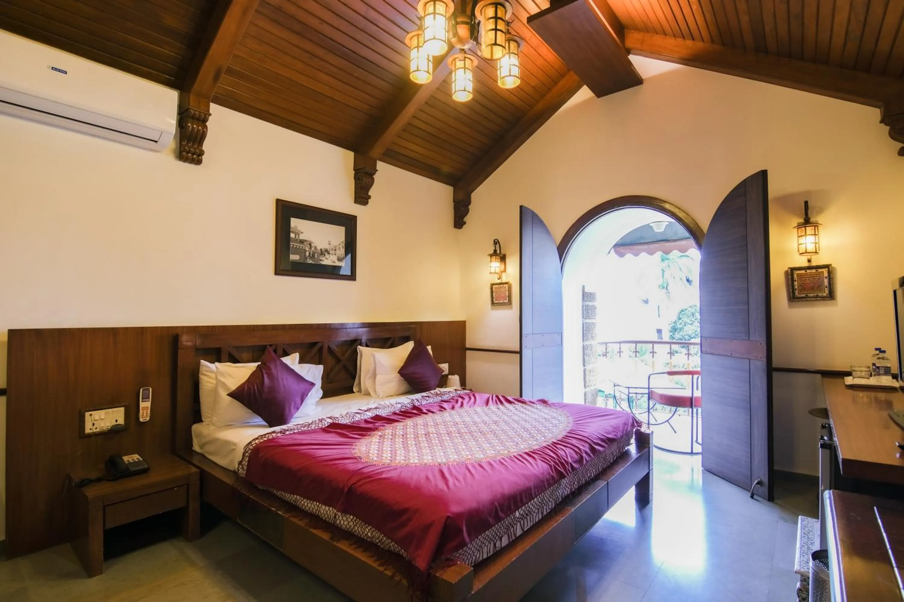 Bed in Heritage Khirasara Palace