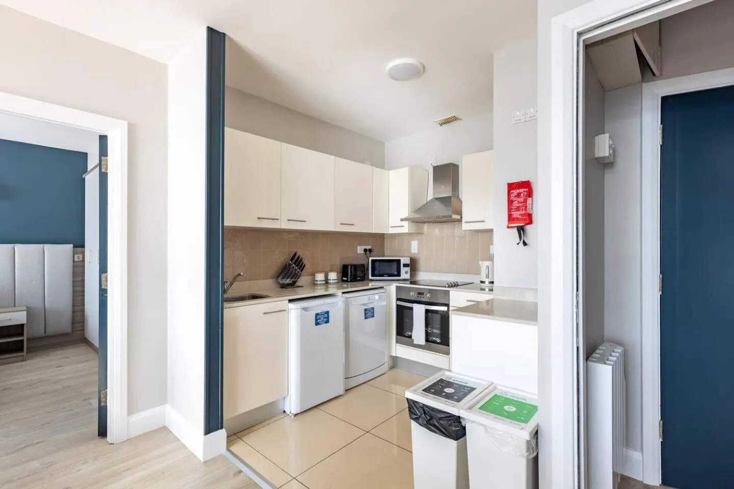 Kitchen or kitchenette in Galway Bay Sea View Apartments