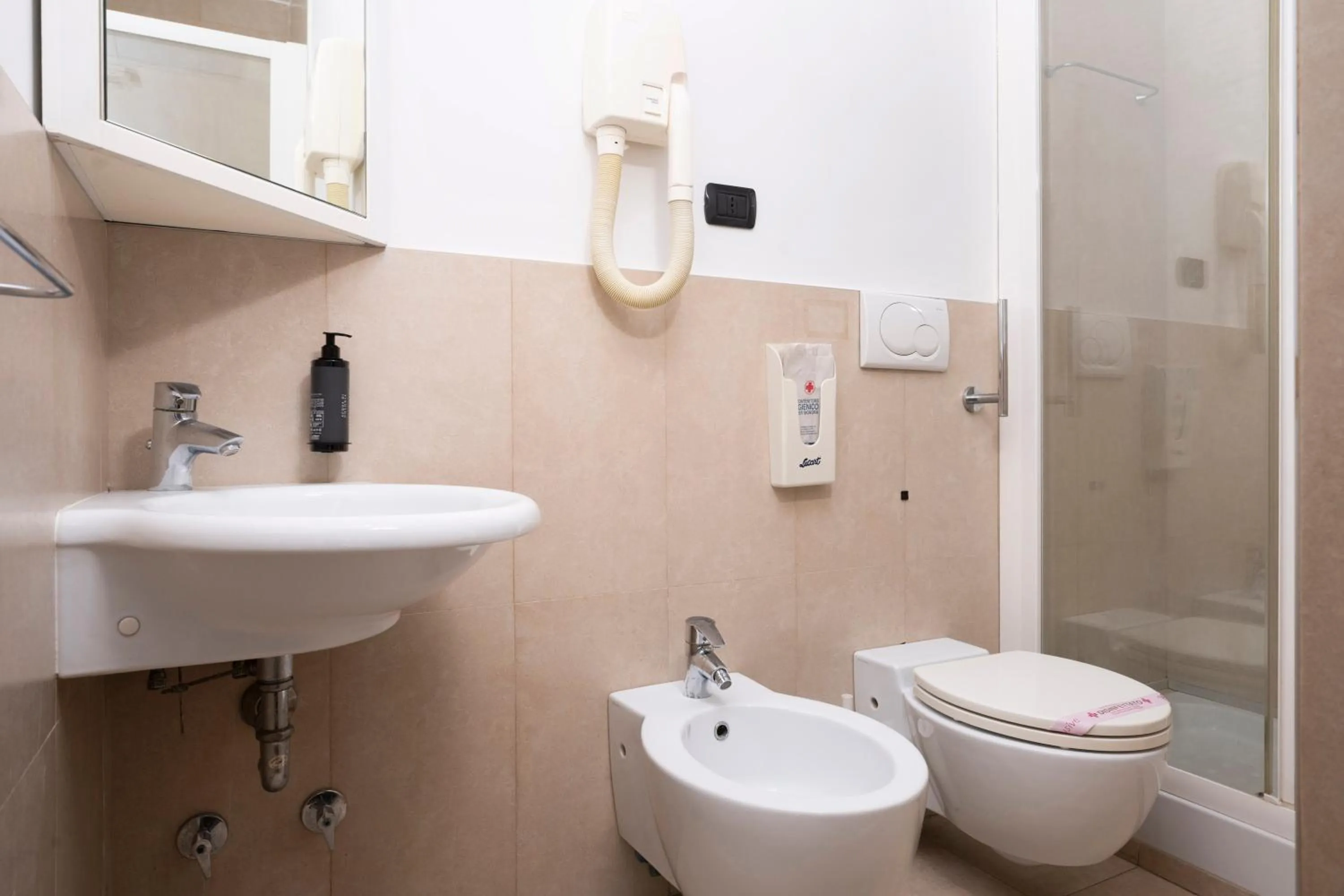 Bathroom in Sky Blue Place Rome