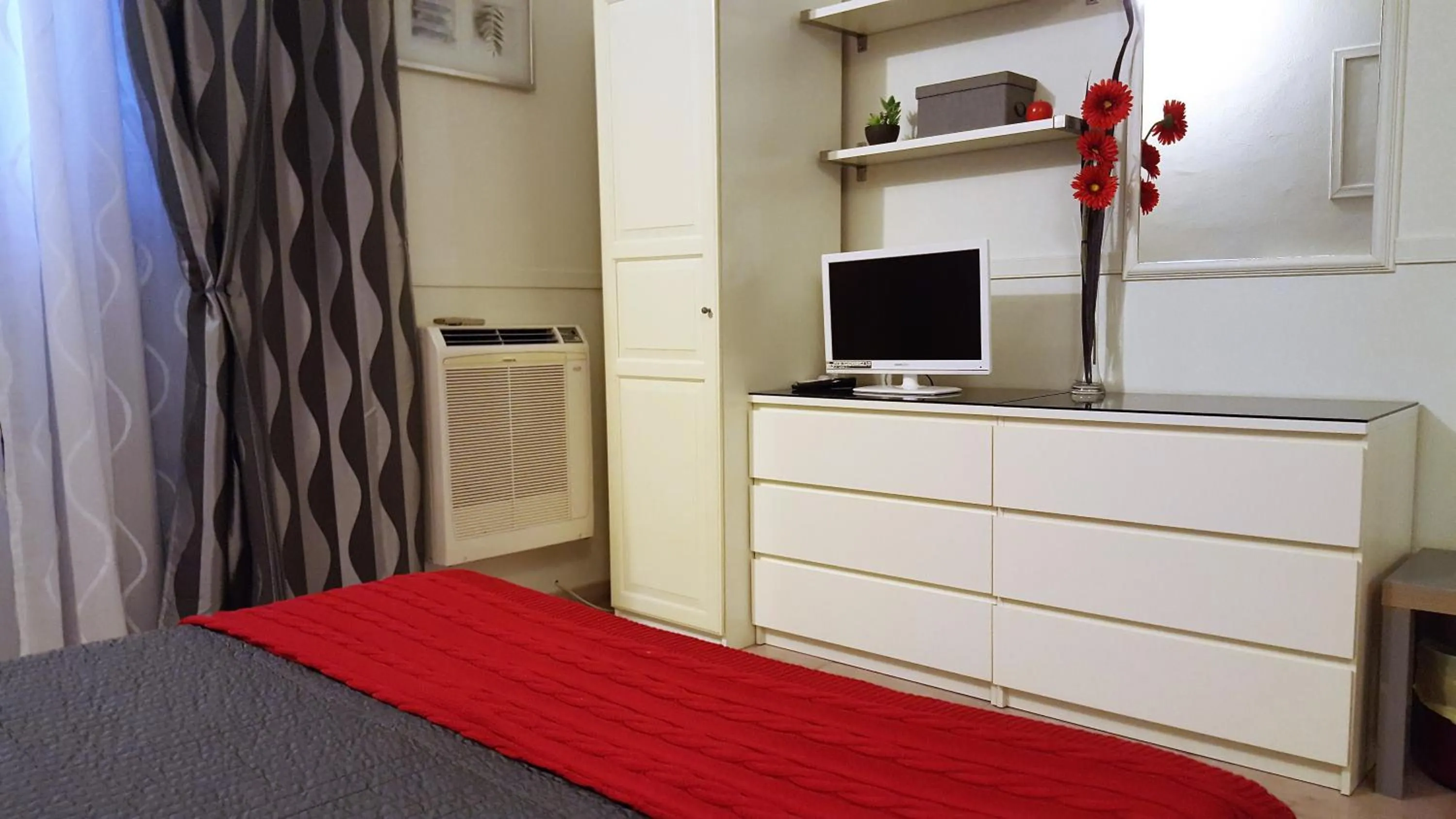 Bed in Hotel Velcamare