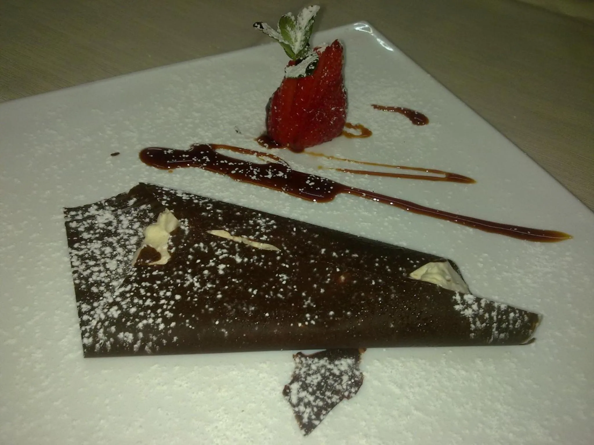 Restaurant/places to eat in Hotel Velcamare