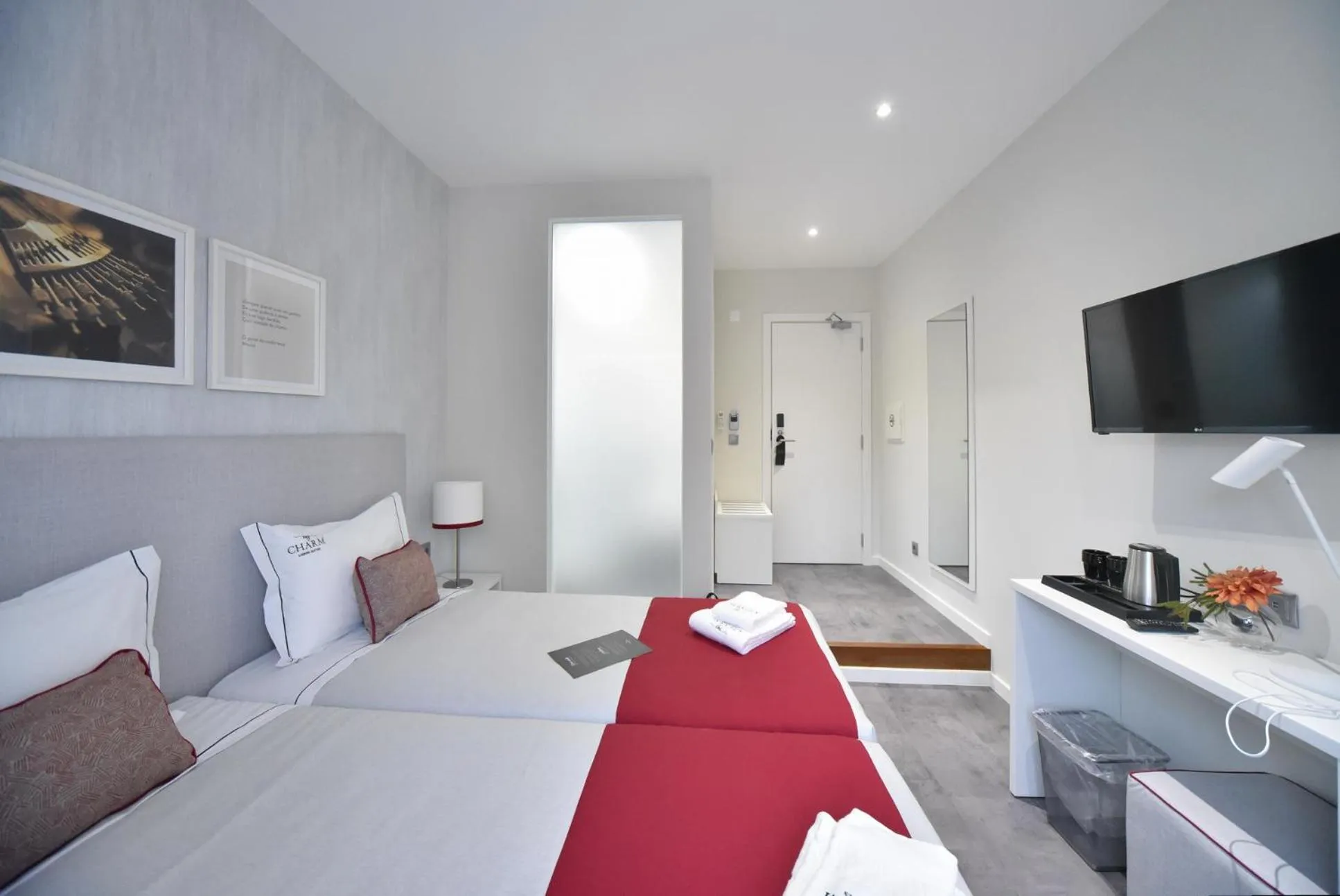 Bed in My Charm Lisbon Suites