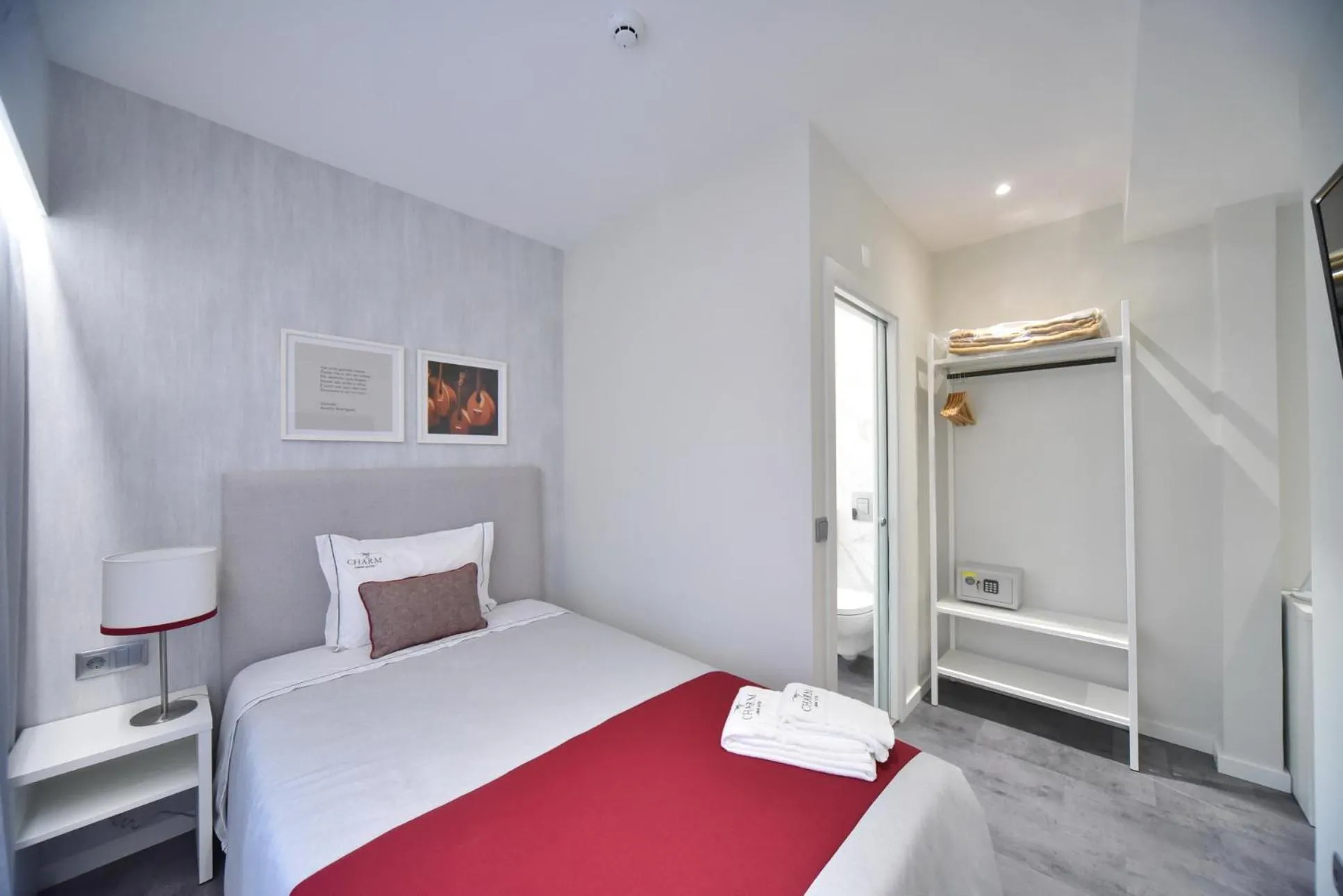 Bed in My Charm Lisbon Suites