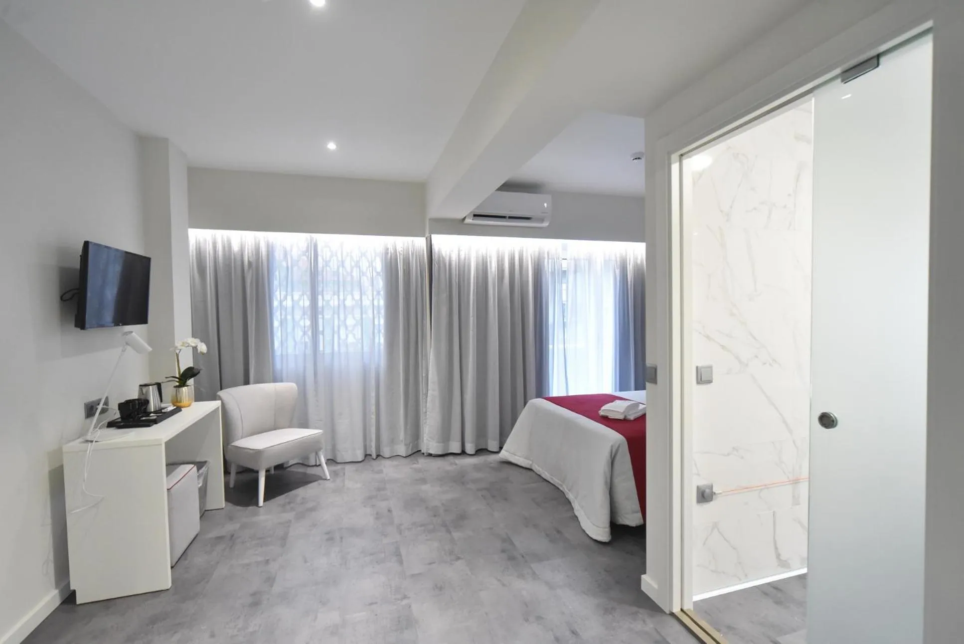 Bed in My Charm Lisbon Suites