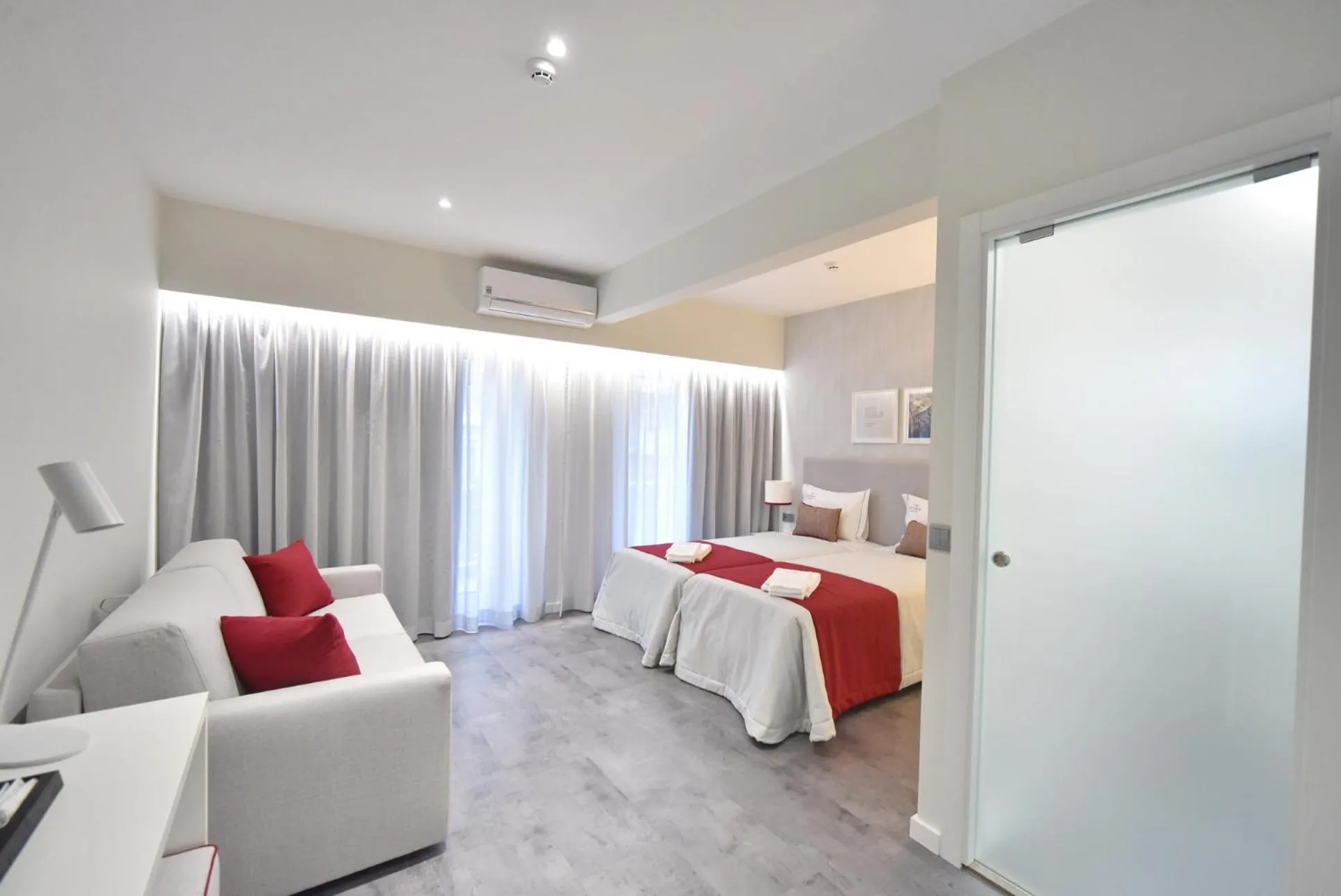 Bed in My Charm Lisbon Suites