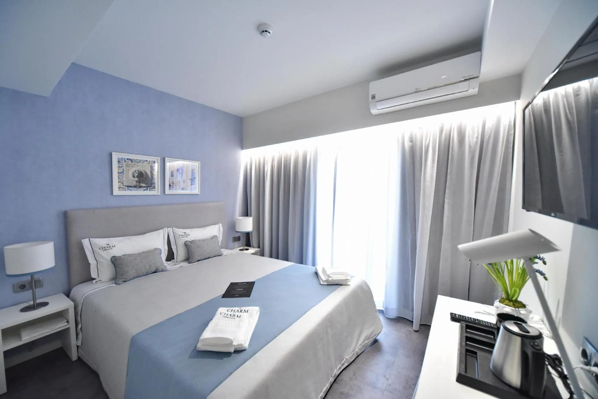 Bed in My Charm Lisbon Suites