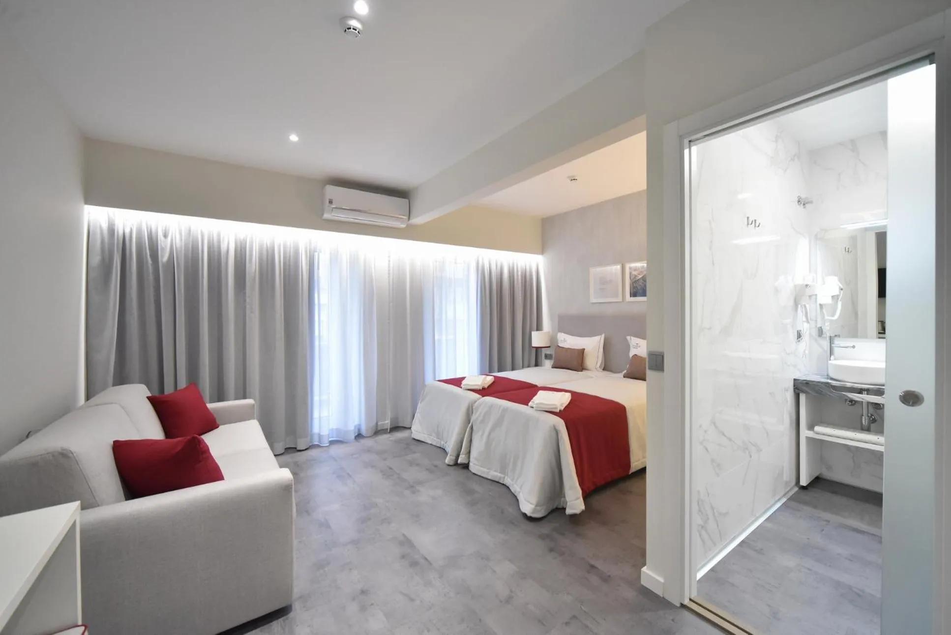 Bed in My Charm Lisbon Suites