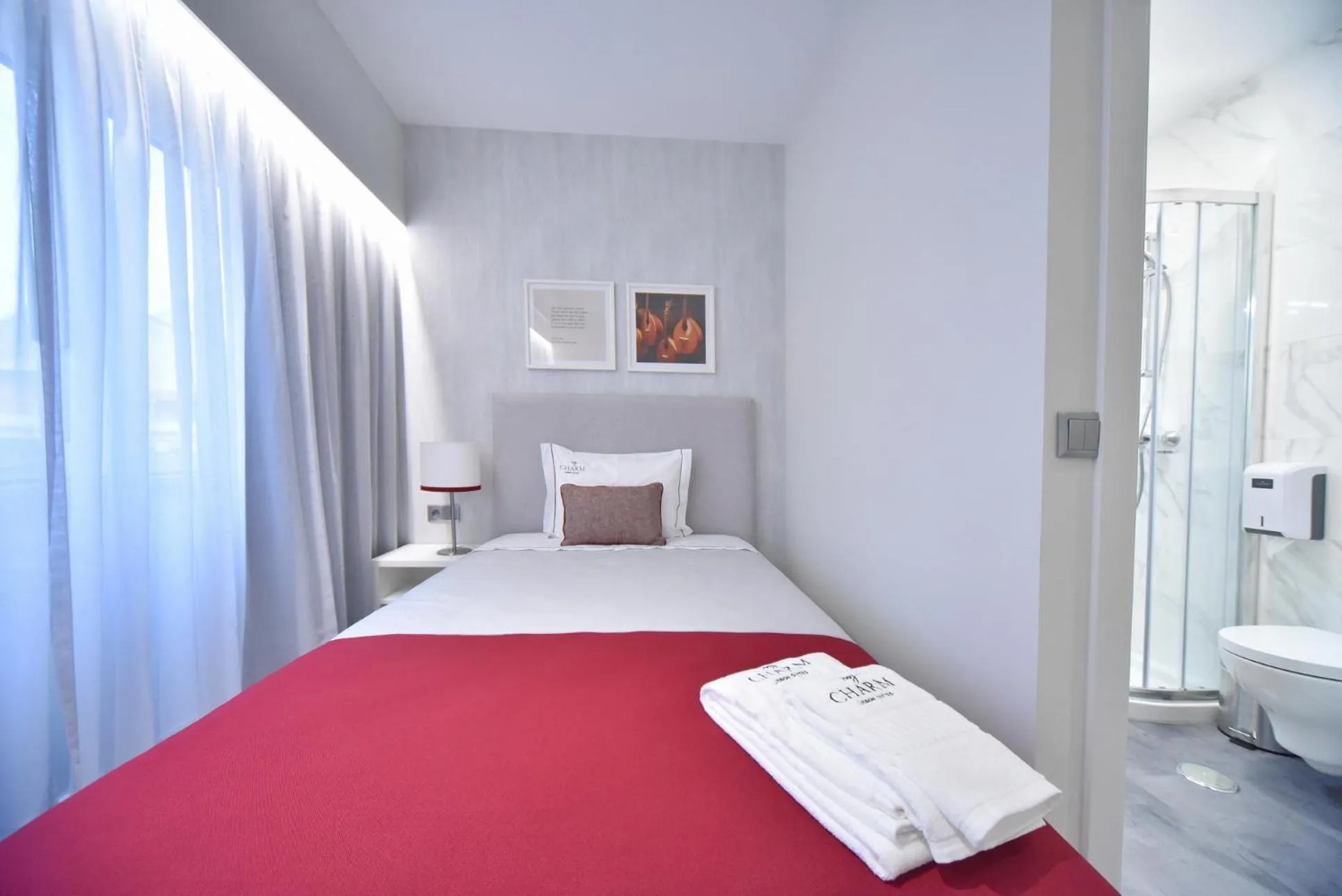 Bed in My Charm Lisbon Suites