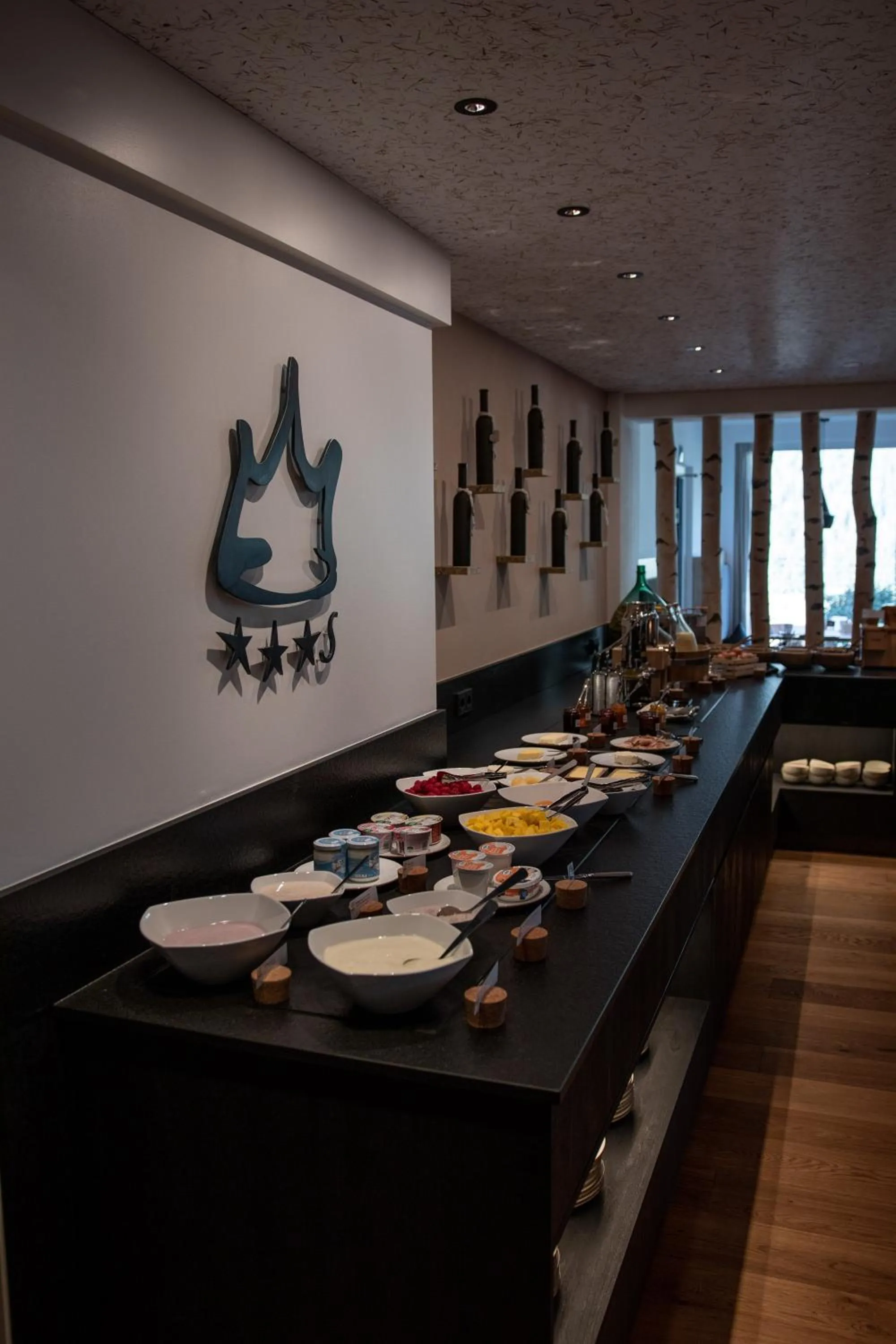 Buffet breakfast in Hotel Royal