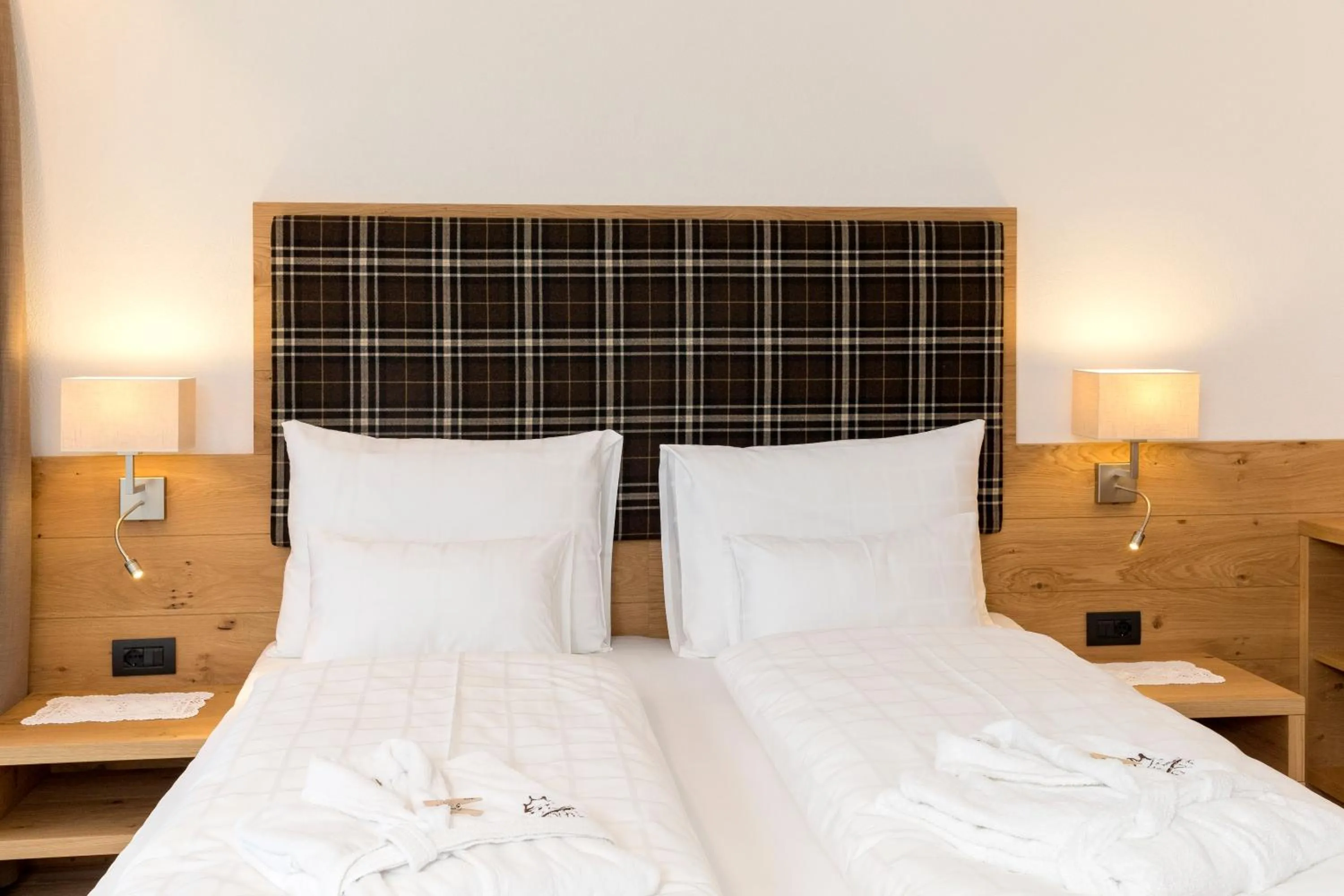 Bedroom, Bed in Hotel Royal