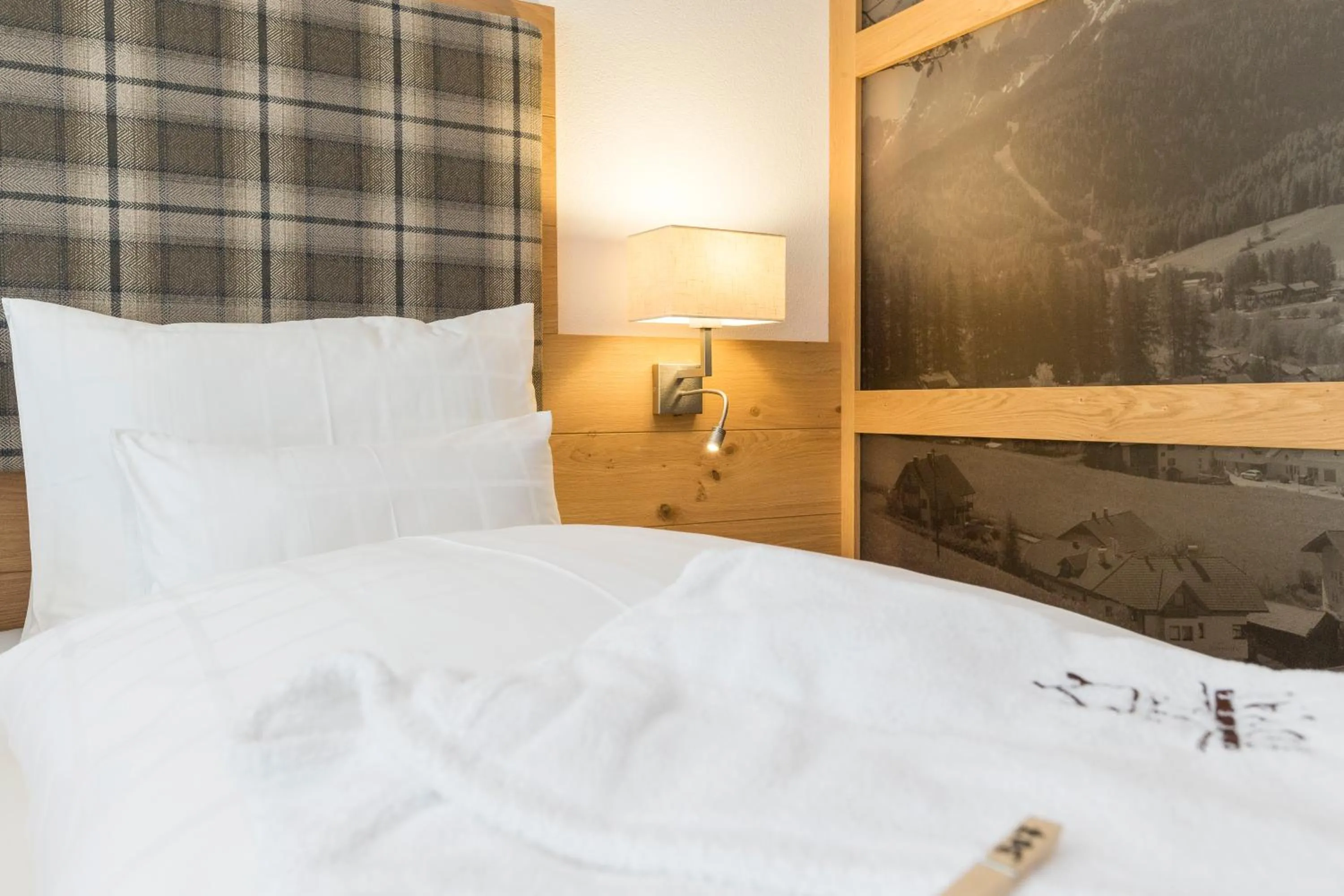 Street view, Bed in Hotel Royal