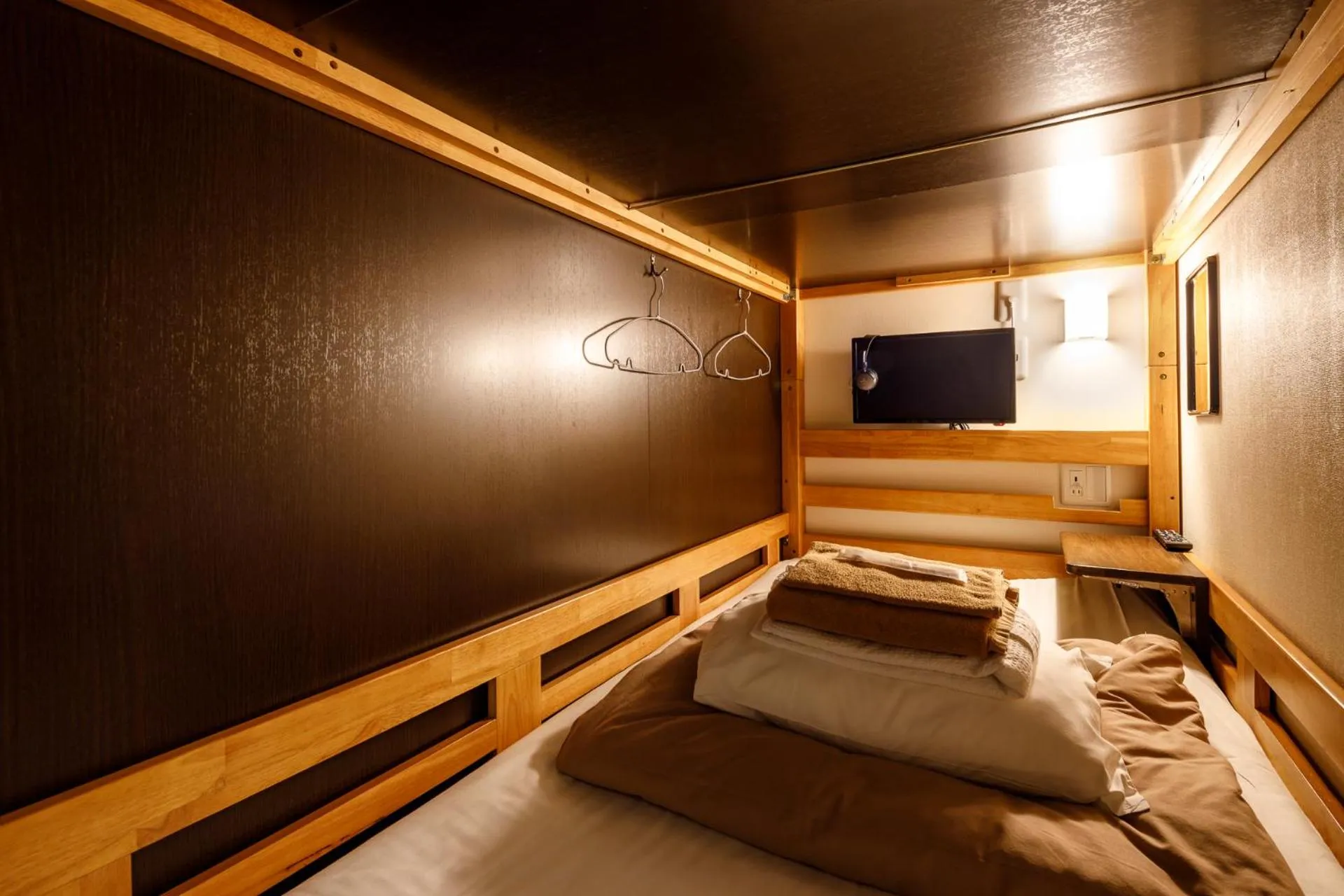 Bed in Hotel Owl Tokyo Shinbashi