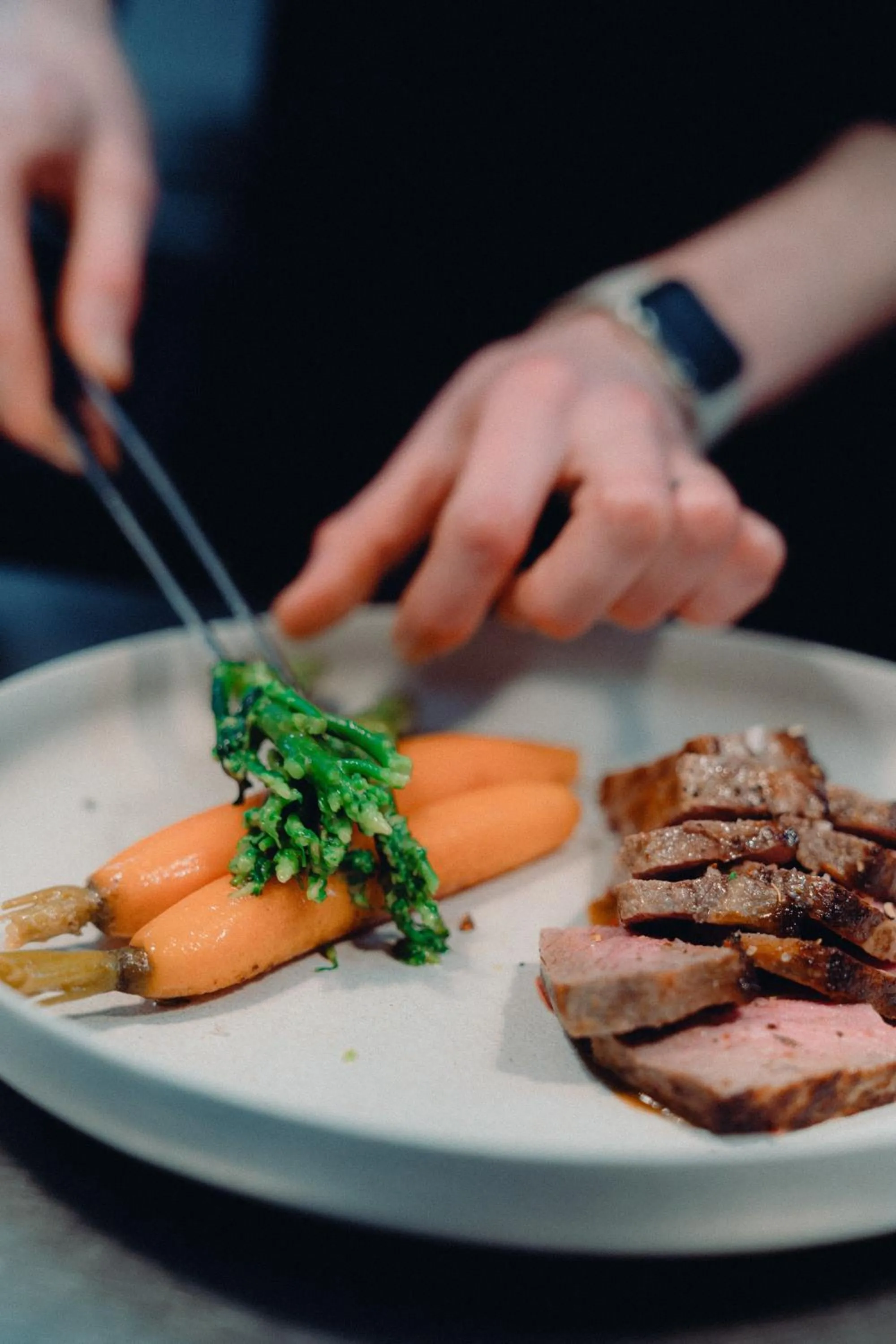 Restaurant/places to eat in ONNO Boutique Hotel & Apartments