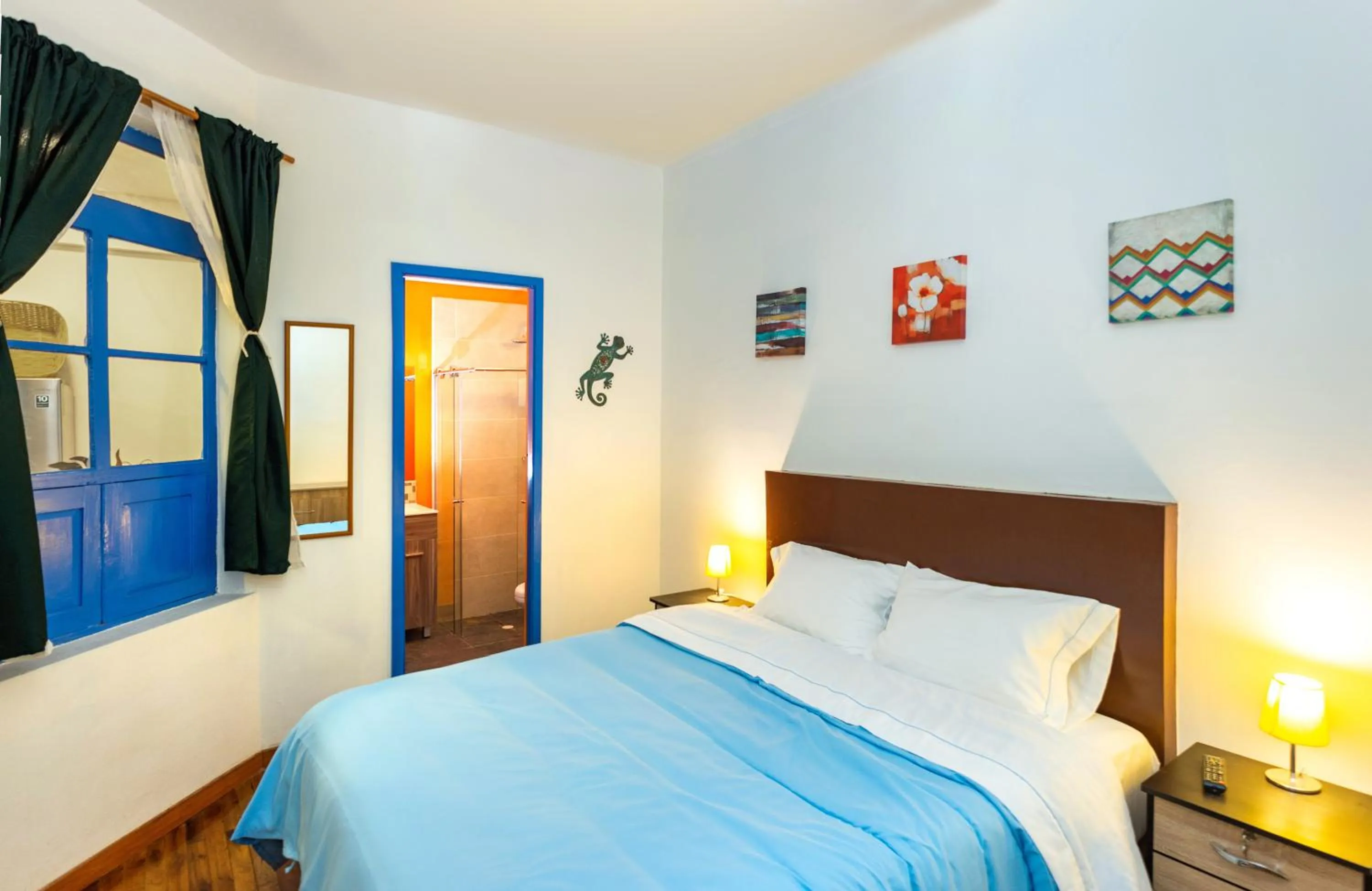 Photo of the whole room, Bed in Granada Hostel