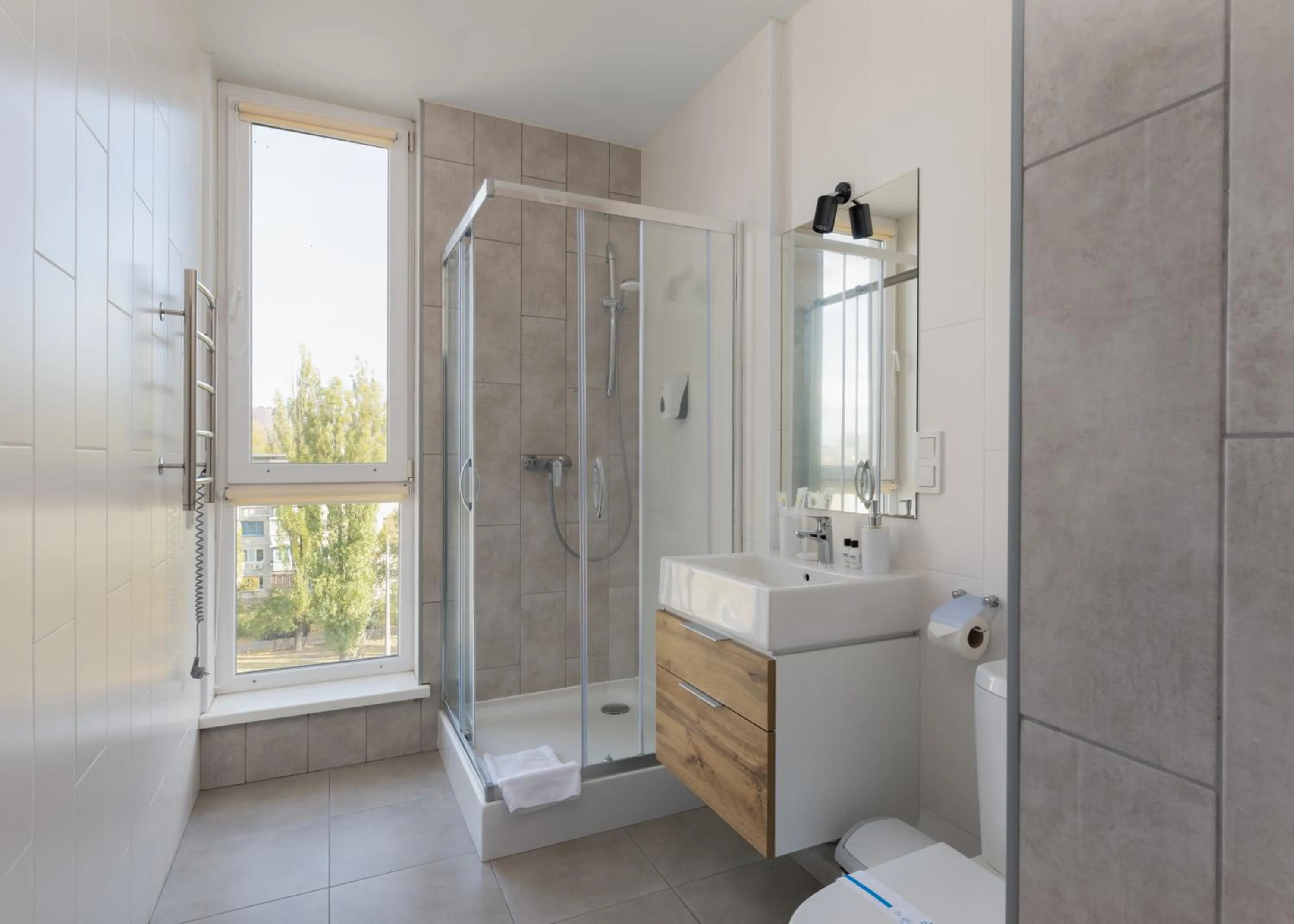 Shower in Nyvky Residence