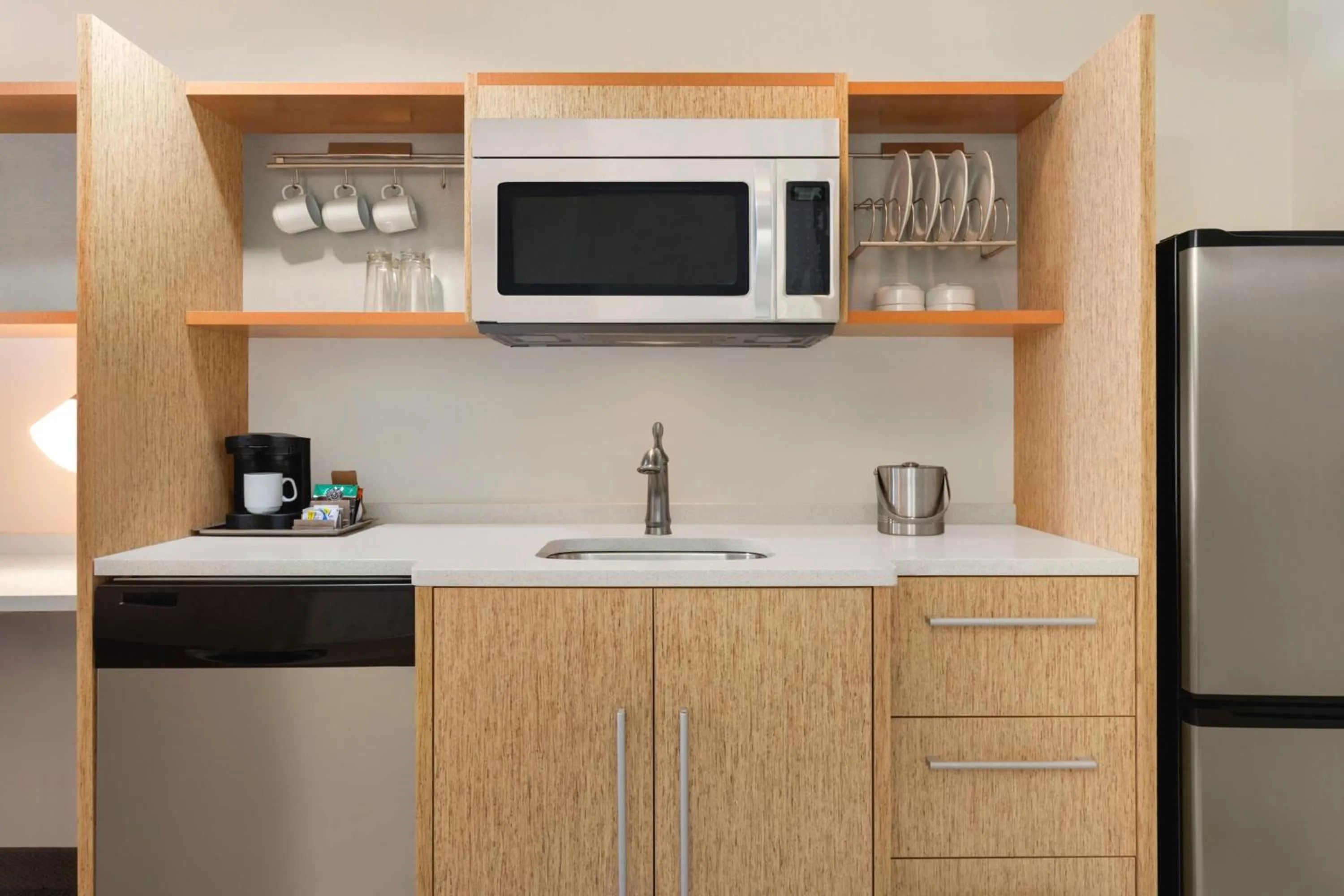 Kitchen or kitchenette in Home2 Suites by Hilton - Oxford