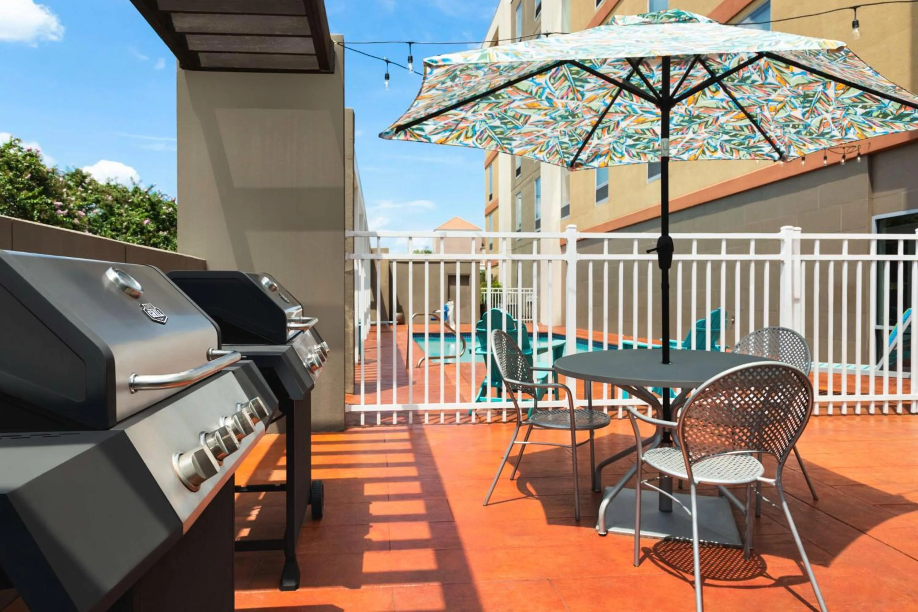 Patio in Home2 Suites by Hilton - Oxford