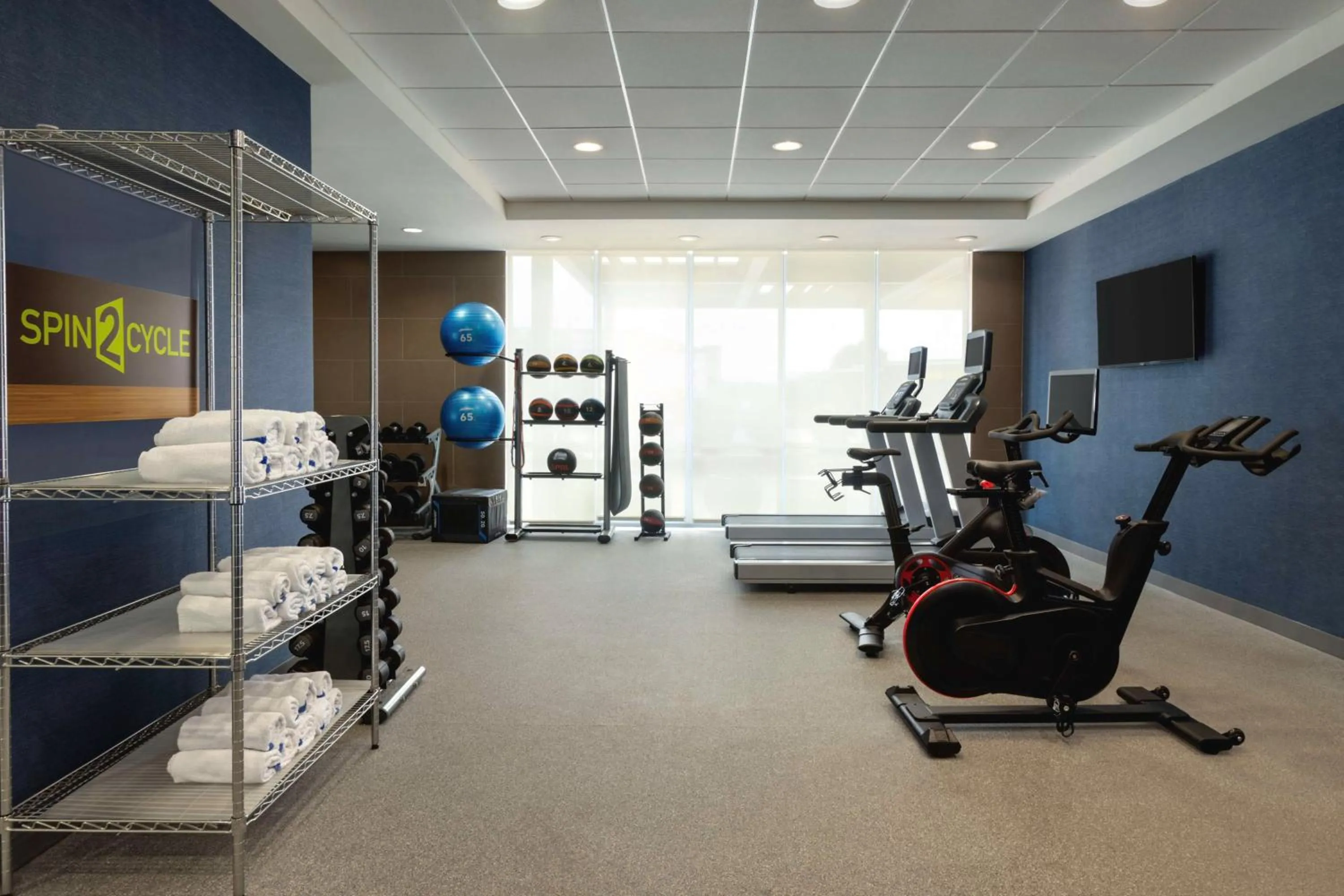 Fitness centre/facilities in Home2 Suites by Hilton - Oxford