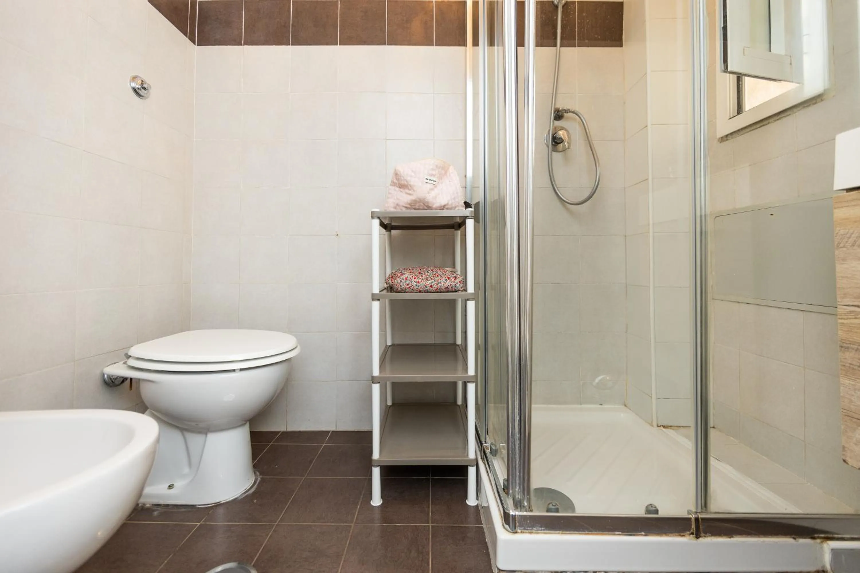 Shower in Imperiale Top