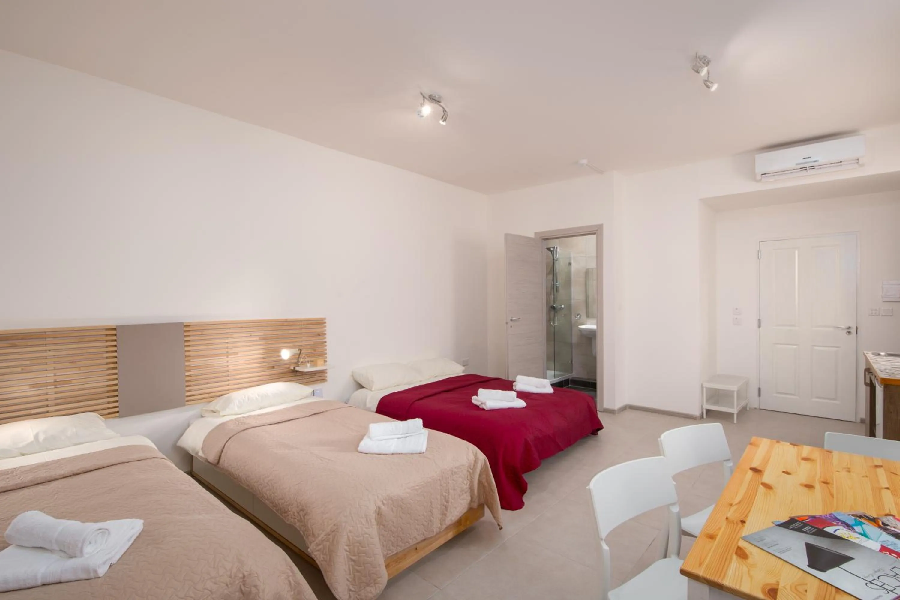 Family Suite with Balcony in Island Guesthouse