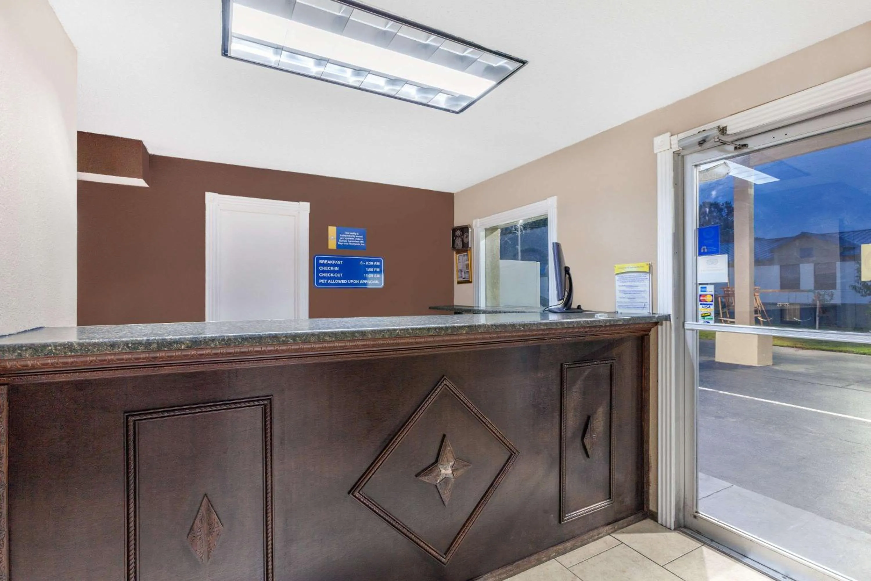 Lobby or reception in Days Inn by Wyndham Jacksonville